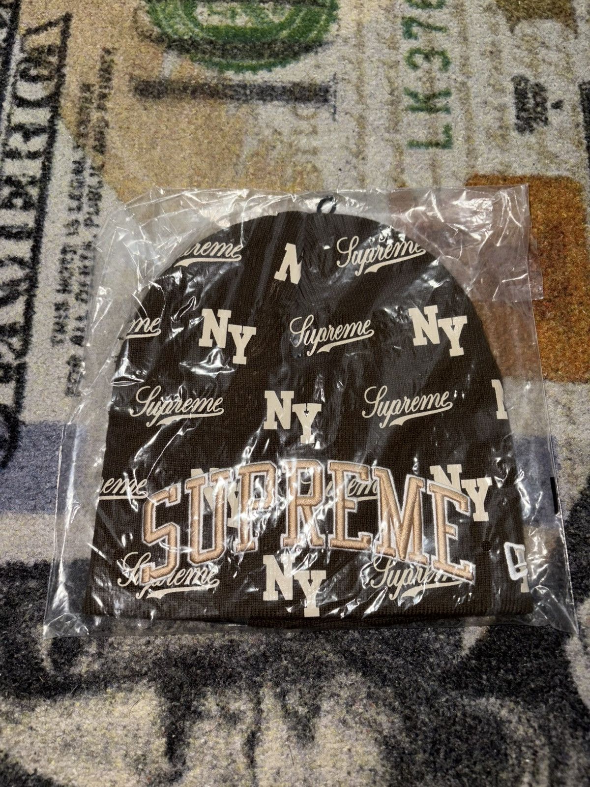 New Era × Supreme Supreme New Era Monogram Beanie Size ONE SIZE - 1 Thumbnail