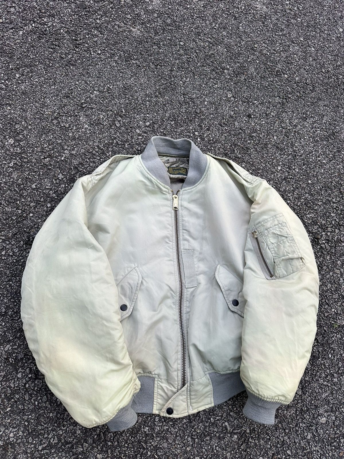 Vintage 🪖Vintage MA-1 Man Intermediate Creamy Green Bomber Jacket Size US M / EU 48-50 / 2 - 8 Thumbnail