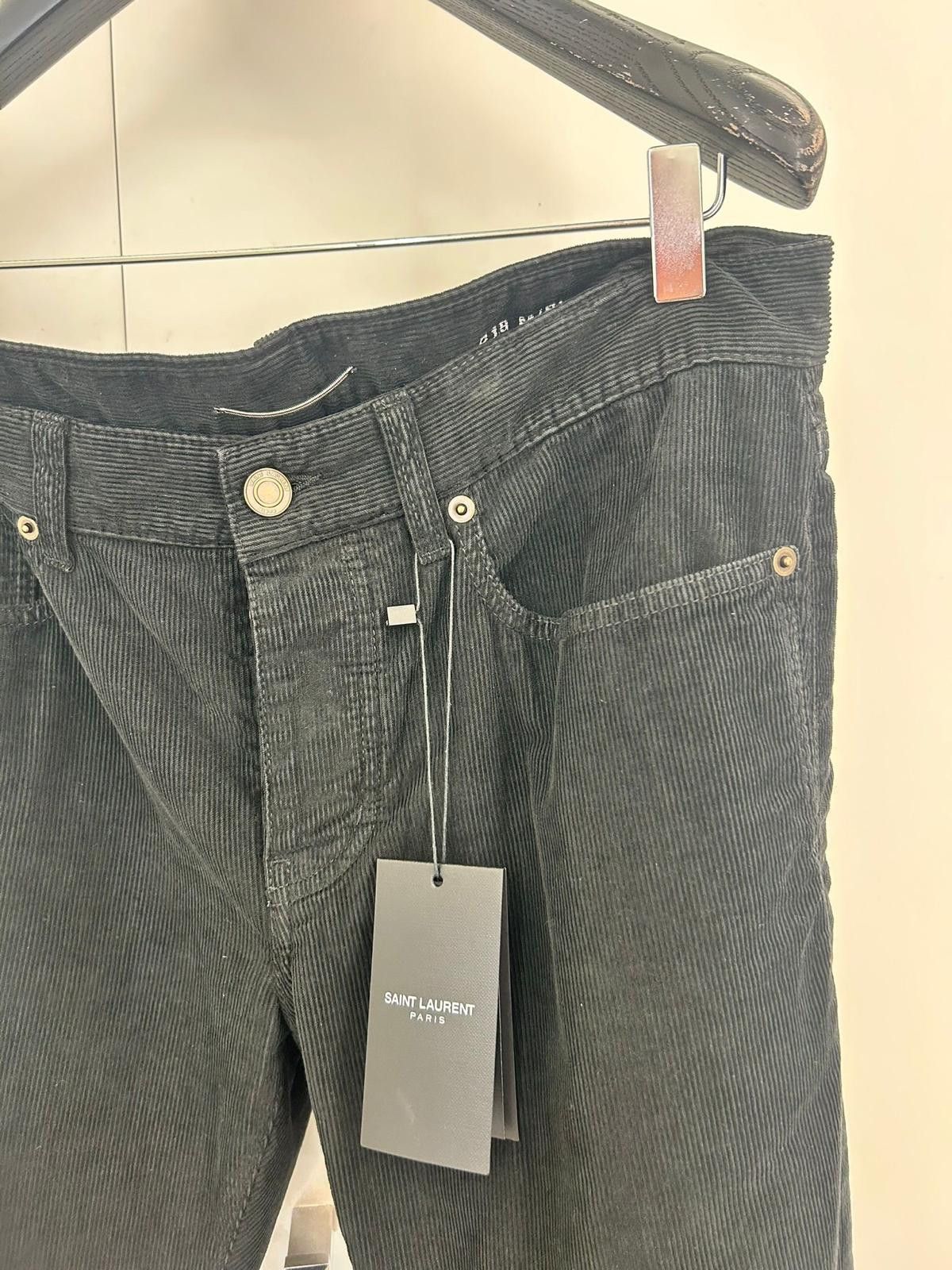 Saint Laurent Paris FIVE-POCKET SLIM-FIT JEANS. FRONT BUTTON AND ZIP CLOSURE Size US 38 / EU 54 - 4 Thumbnail
