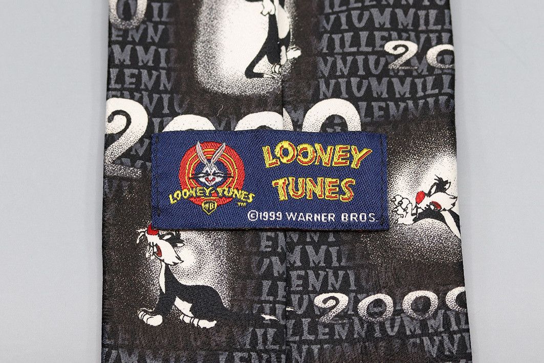 Warner Bros Looney Tunes Sylvester Millennium Tie – 1999 Warner Bros Size ONE SIZE - 3 Thumbnail