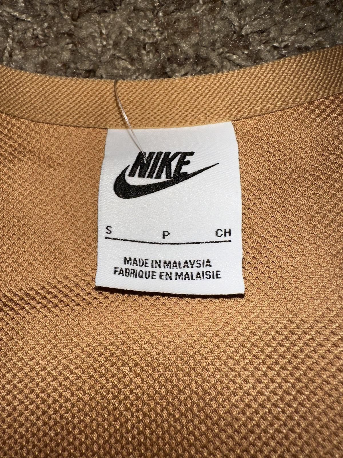 Nike Nike Sportswear Essential Women's Loose Woven Cargo Gilet Size S / US 4 / IT 40 - 7 Thumbnail