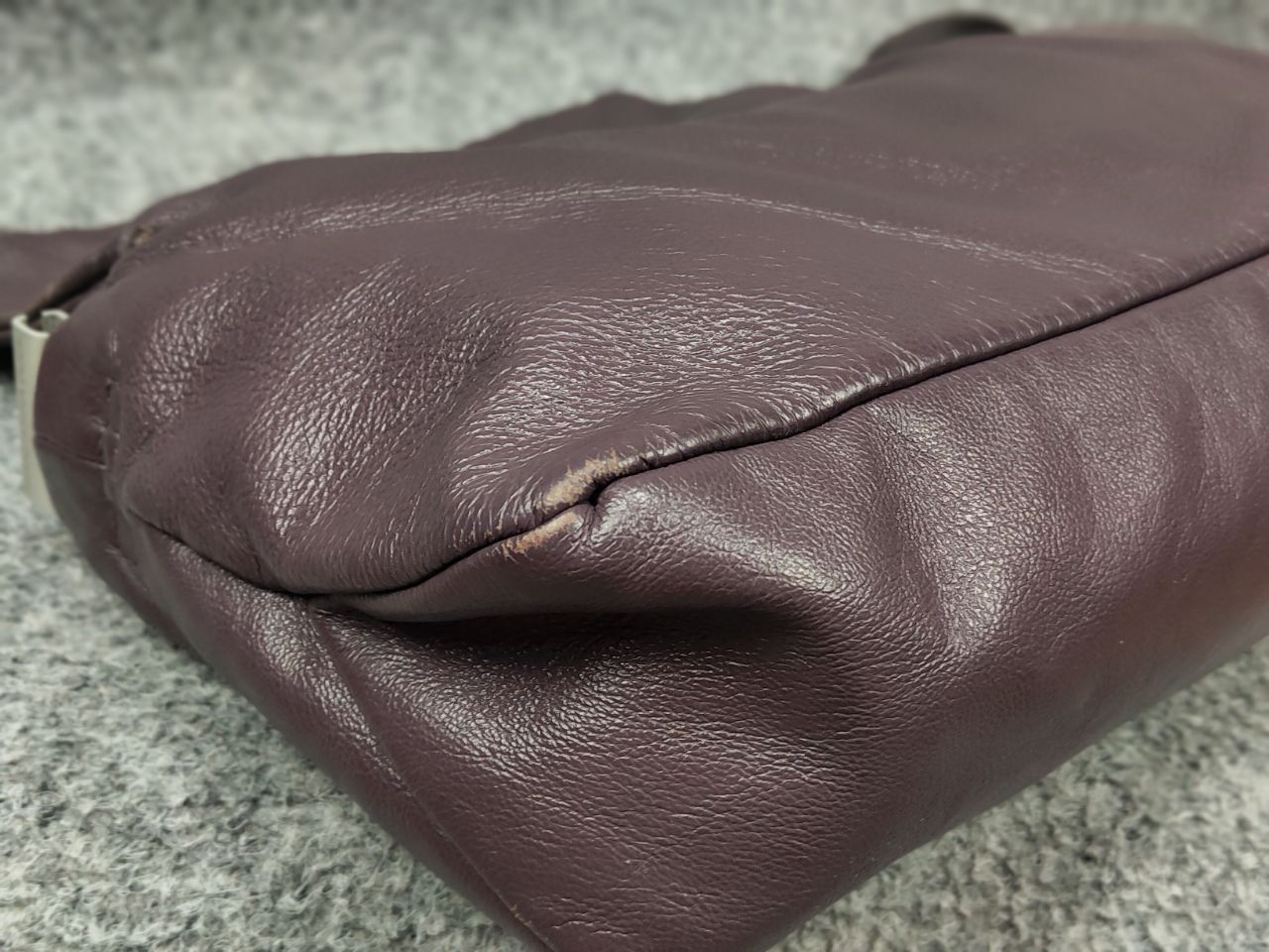 Mandarina Duck Mandarin Duck Design Dark purple leather Crossbody Bag Size ONE SIZE - 14 Thumbnail