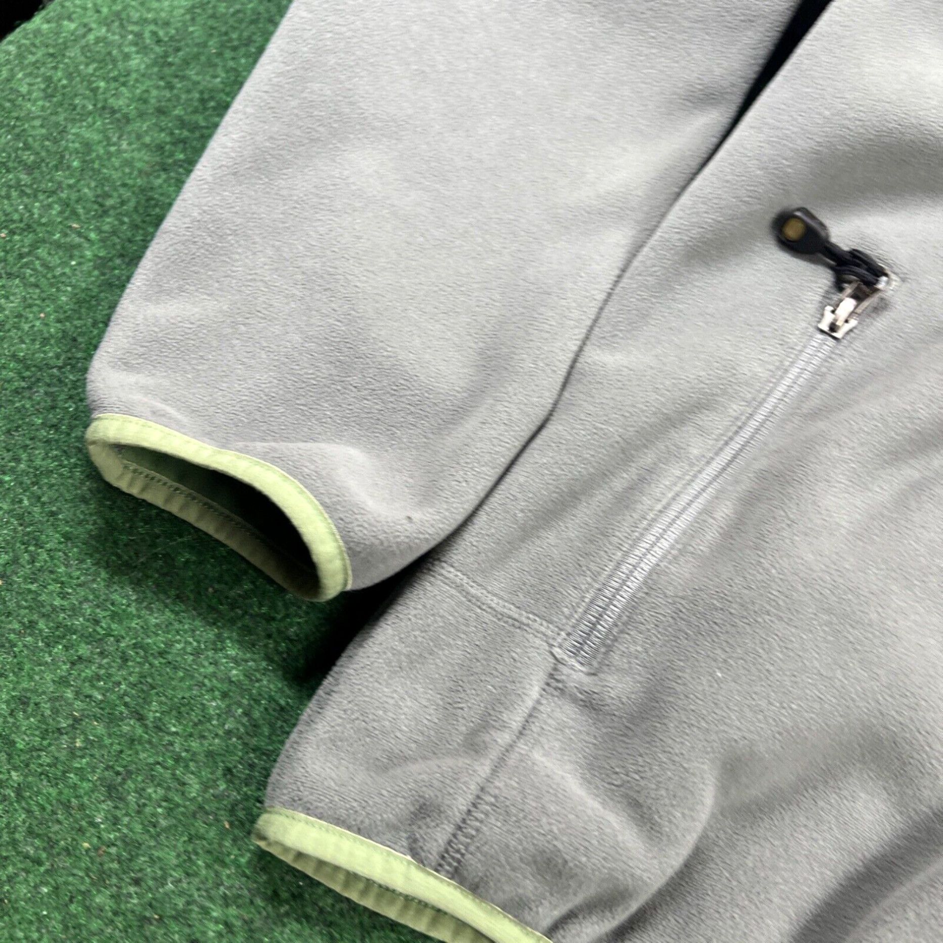 Vintage L.L. Bean Men's Polartec Fleece Jacket Full Zip L Grey & Green Outdoors Hiking Size US L / EU 52-54 / 3 - 2 Thumbnail