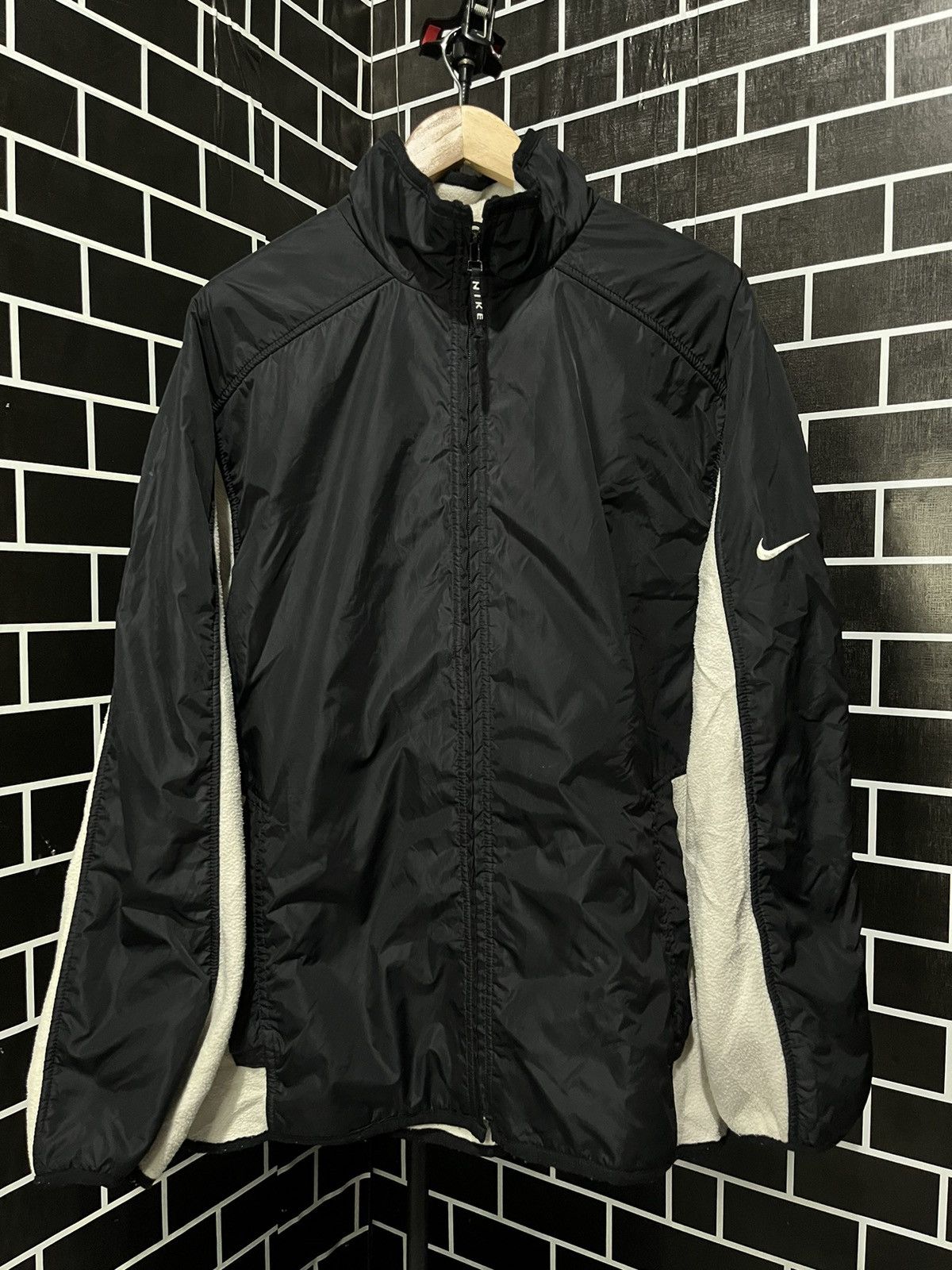 Nike VINTAGE NIKE WINDBREAKER Size US XL / EU 56 / 4 - 1 Thumbnail