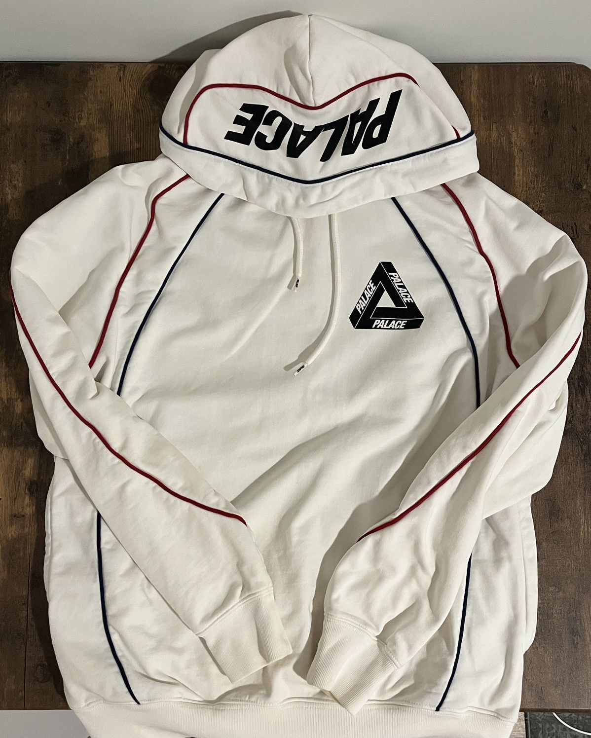 Palace Palace Pipeline Hood (White) Size US L / EU 52-54 / 3 - 1 Thumbnail