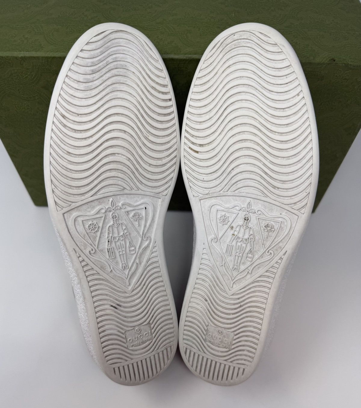 Gucci Gucci Ace GG Supreme Bees Sneaker Size US 10 / EU 43 - 6 Thumbnail