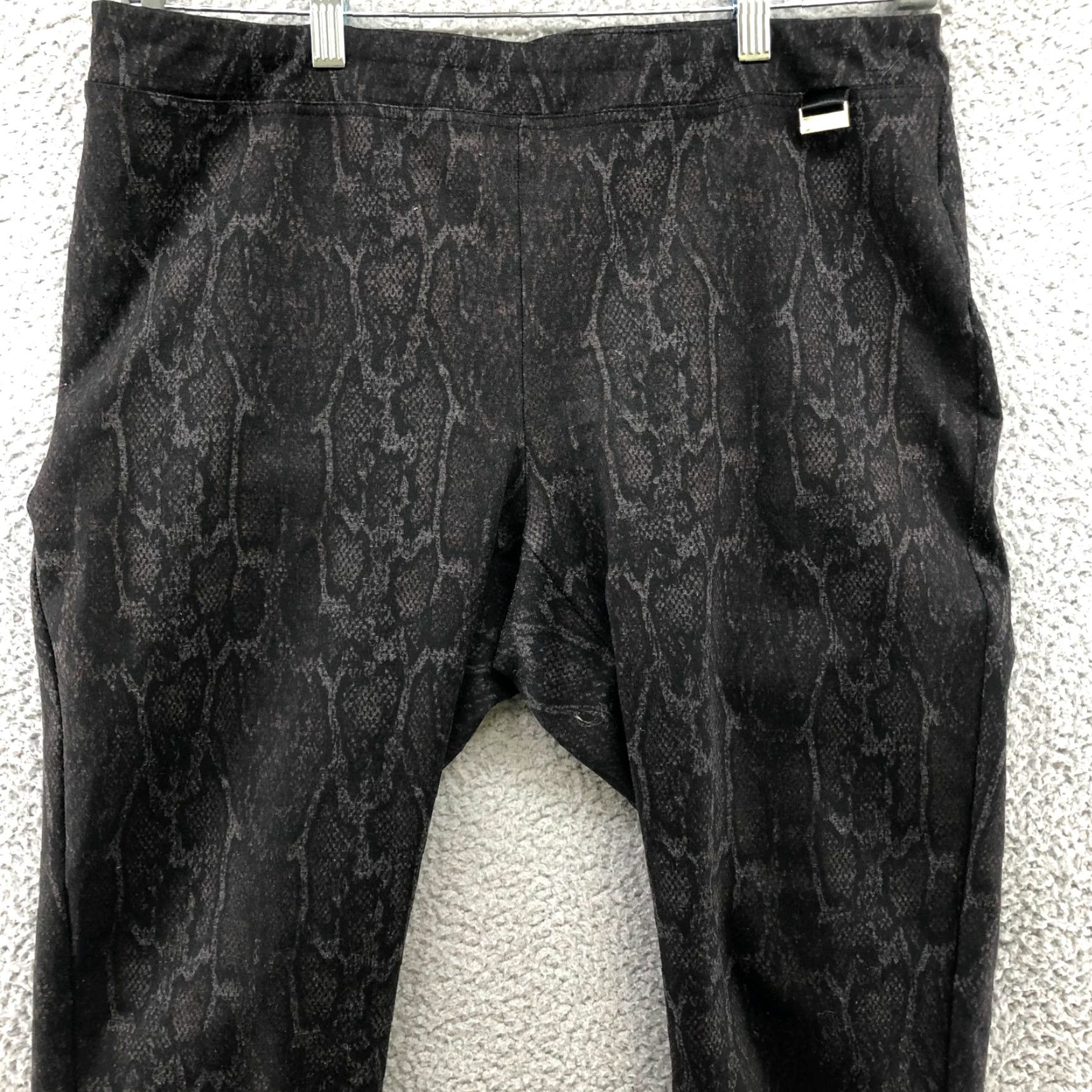 Calvin Klein Calvin Klein Ponte Leggings Pants Womens L Snakeskin Print Black Gray High Rise Size 36" / US 14 / IT 50 - 3 Thumbnail