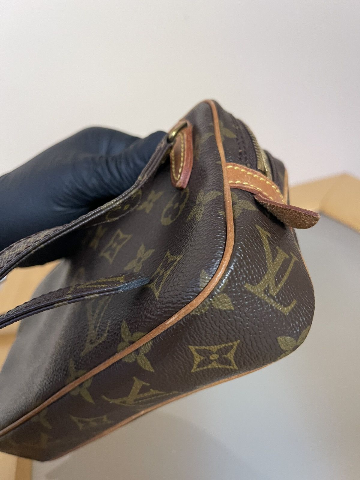 Louis Vuitton Luis Vuitton Marly Bandouliere Size ONE SIZE - 5 Thumbnail