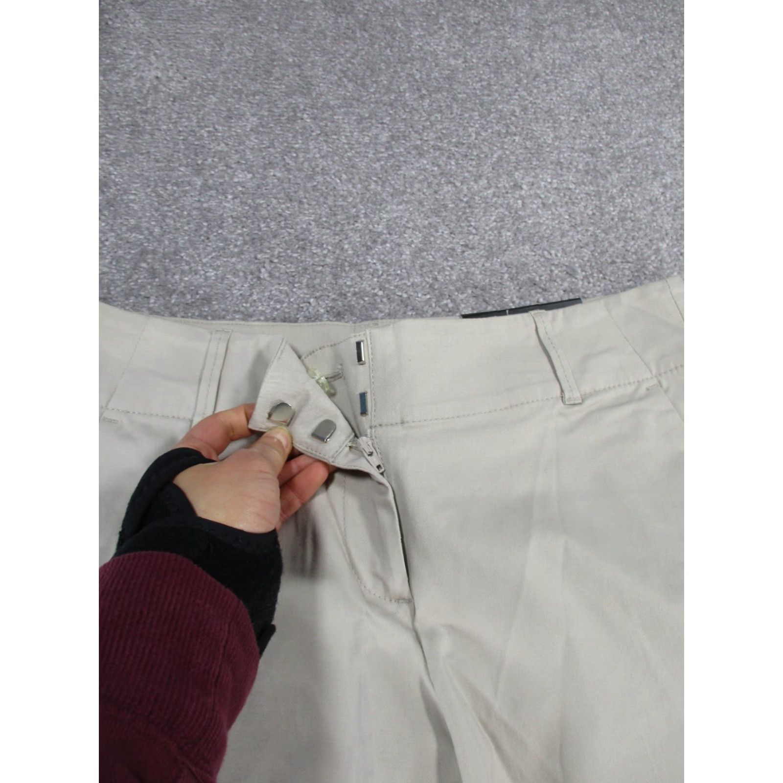 Ann Taylor Ann Taylor Shorts Womens 4 Beige Chino Modern Fit Twill Stain Size 27" / US 4 / IT 40 - 2 Thumbnail