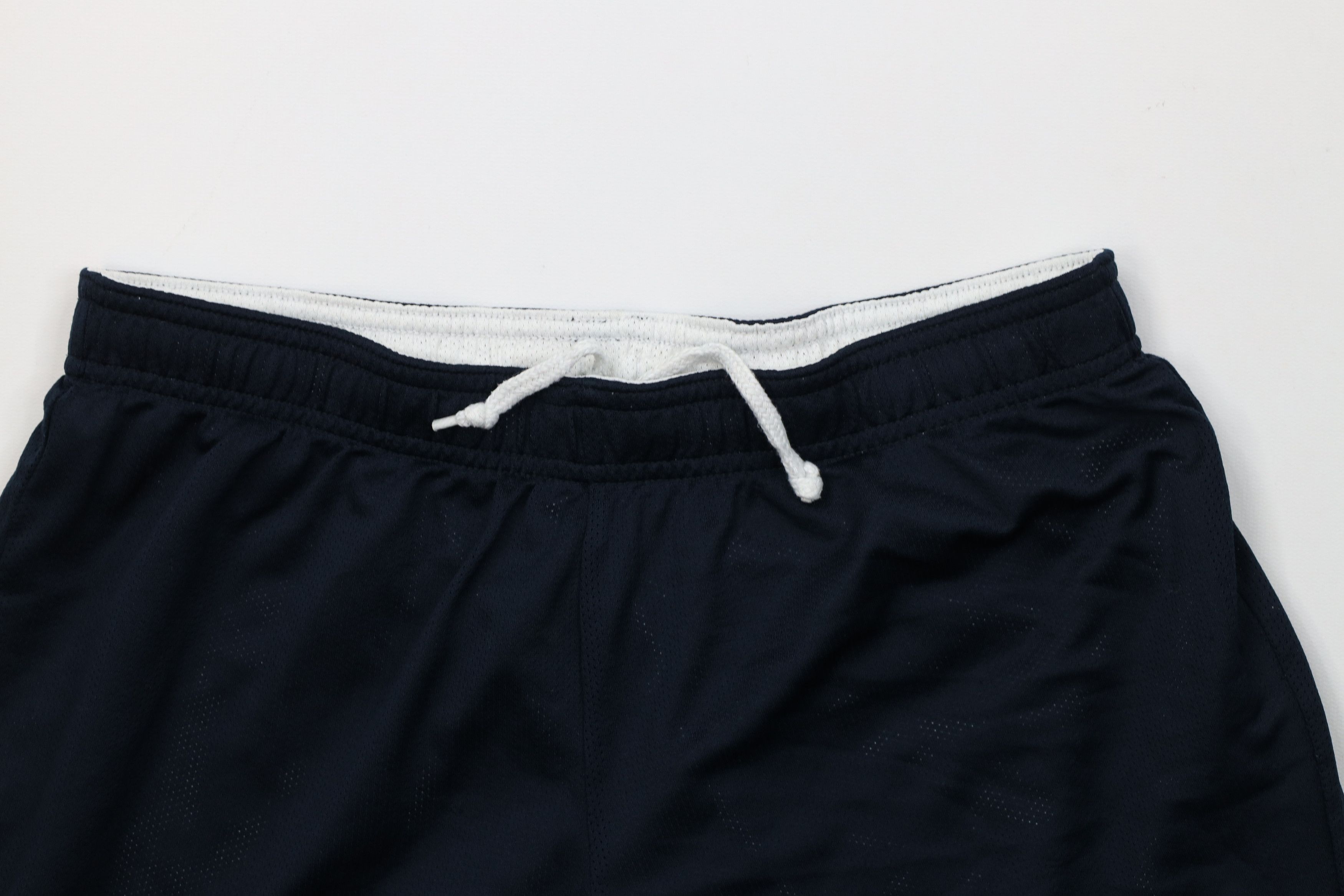 Nike Vintage Nike Reversible Mini Swoosh Running Soccer Shorts Size 28" / US 6 / IT 42 - 8 Thumbnail