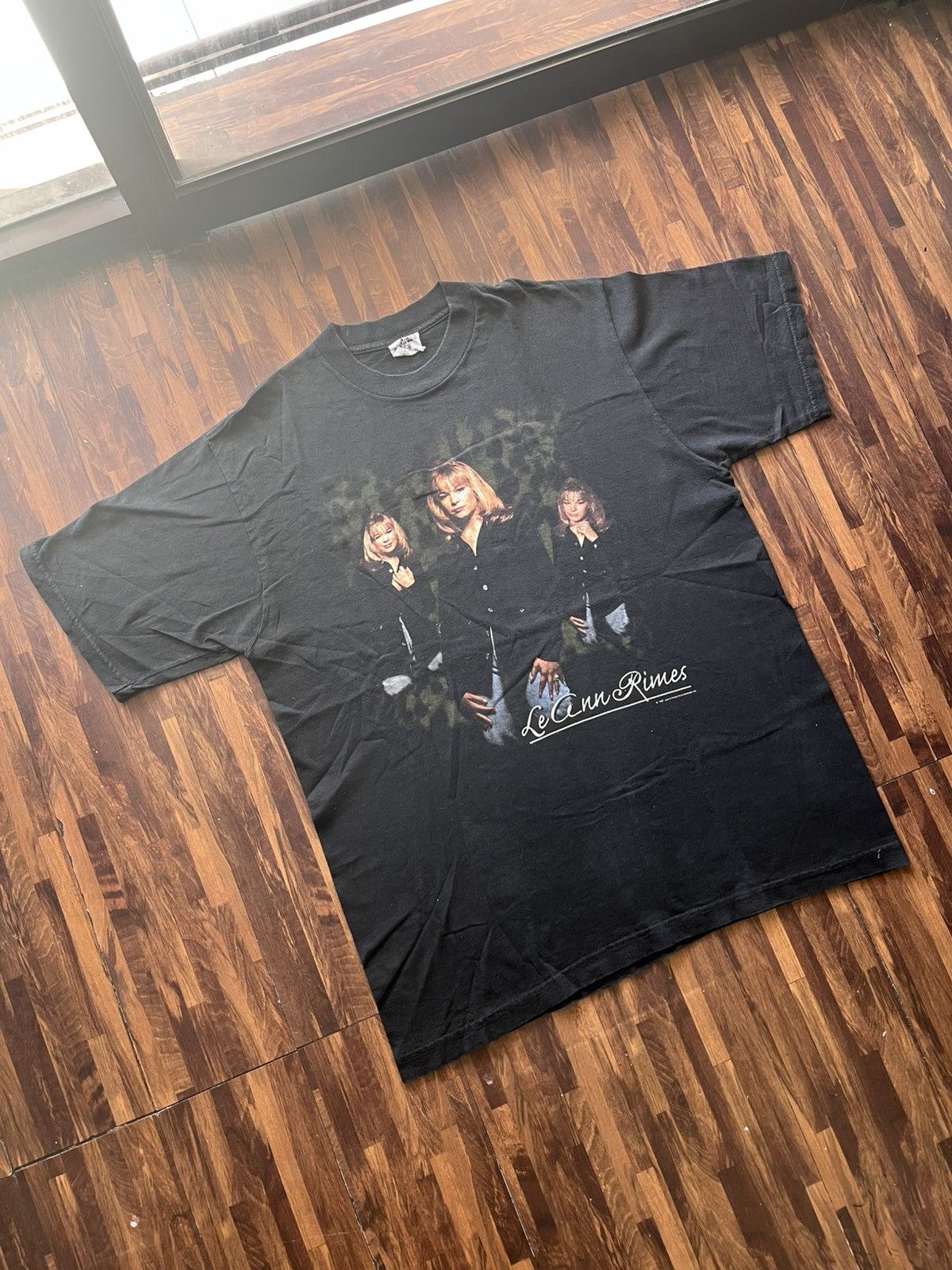 Vintage Vintage 1997 Leann Rimes Christian Rock Music Black T-shirt Size US XL / EU 56 / 4 - 1 Thumbnail