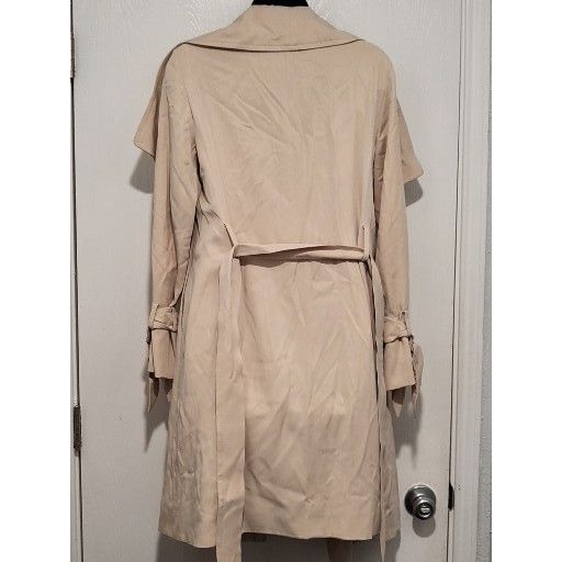 Club Monaco Club Monaco Shawl Collar Trench Coat Women Sz S Tan Designer Size S / US 4 / IT 40 - 3 Thumbnail