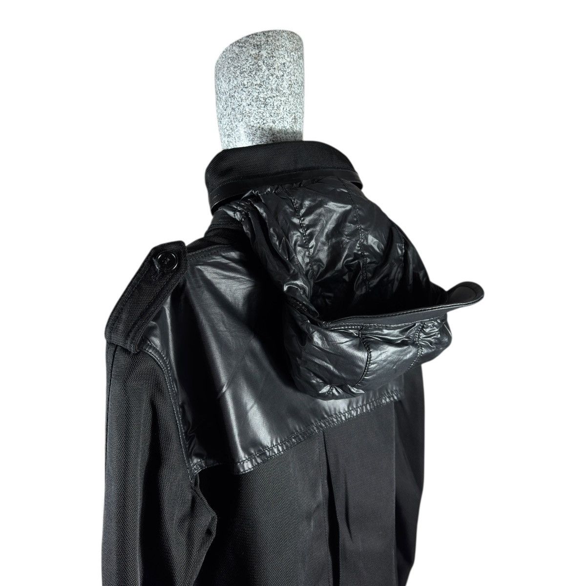 Alexander McQueen FW2007 Alexander McQueen Size US M / EU 48-50 / 2 - 13 Thumbnail