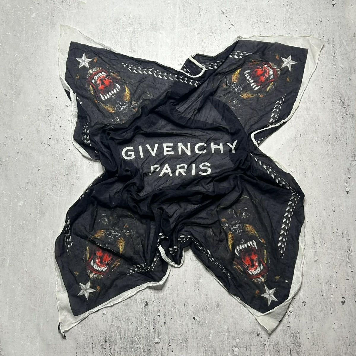 Givenchy Givenchy paris rottweiler print scarf Size ONE SIZE - 1 Thumbnail