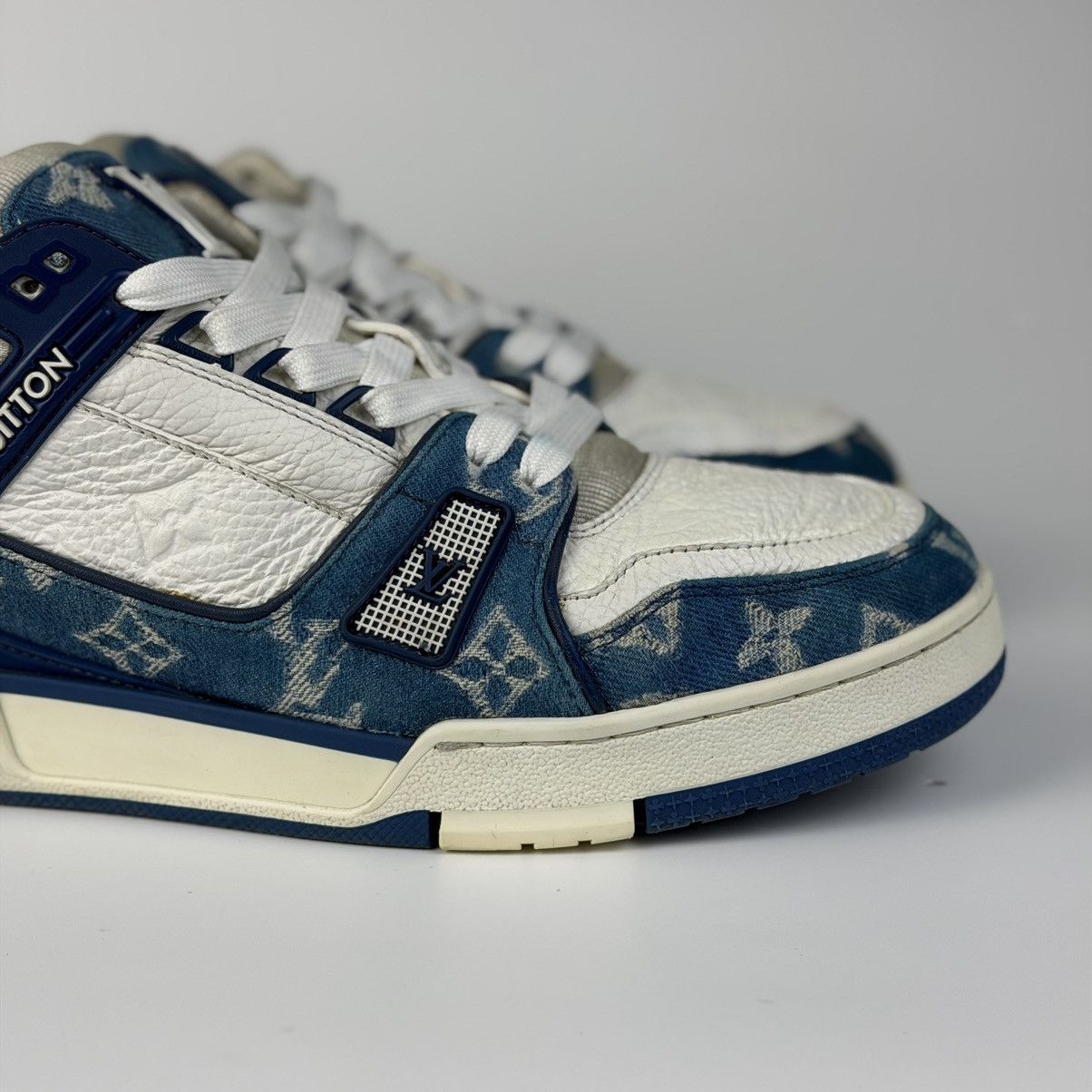 Louis Vuitton Louis Vuitton LV Trainer Blue Denim Monogram Size US 8.5 / EU 41-42 - 3 Thumbnail