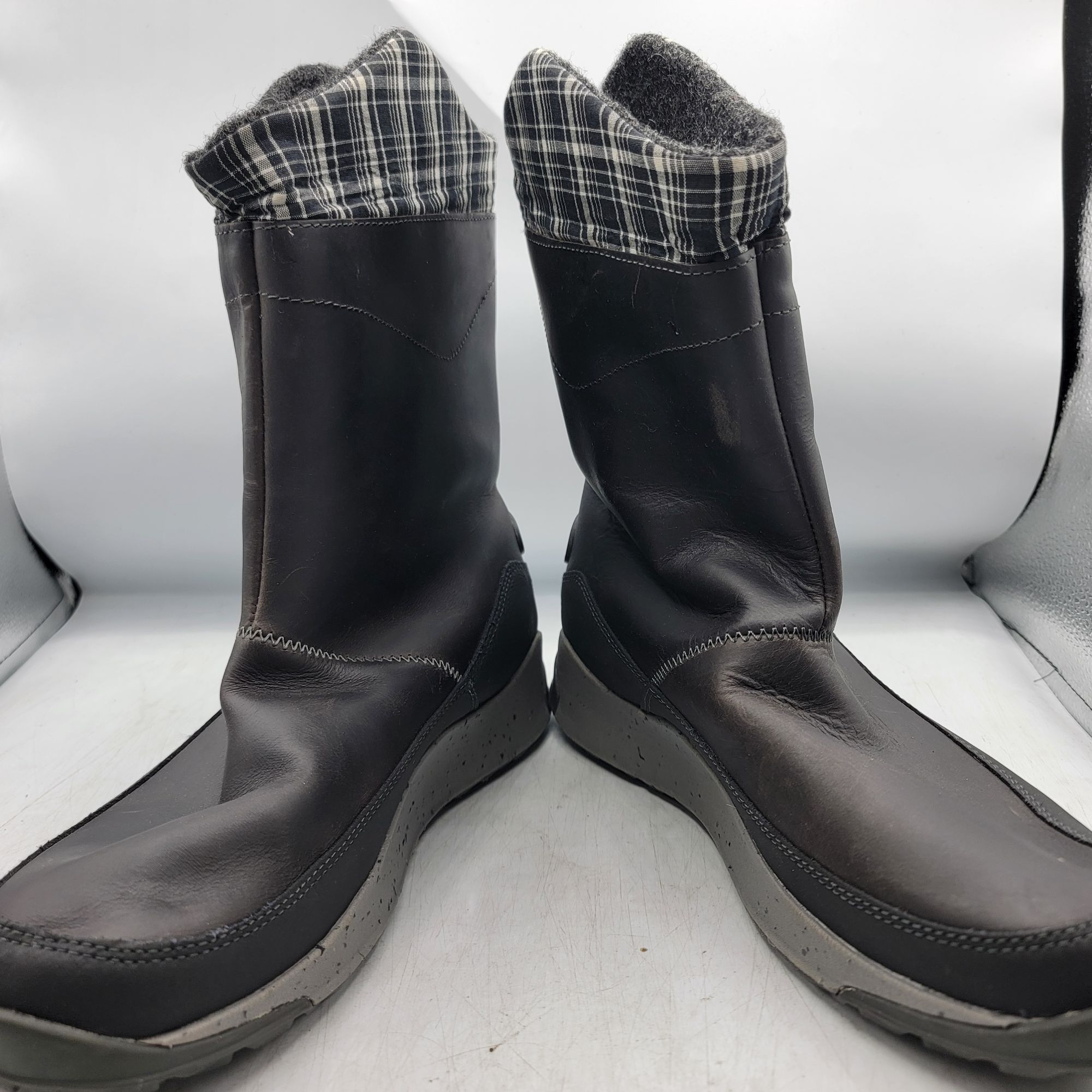 Chaco Borealis Womens 9 Black Boots Waterproof Casual Outdoo
