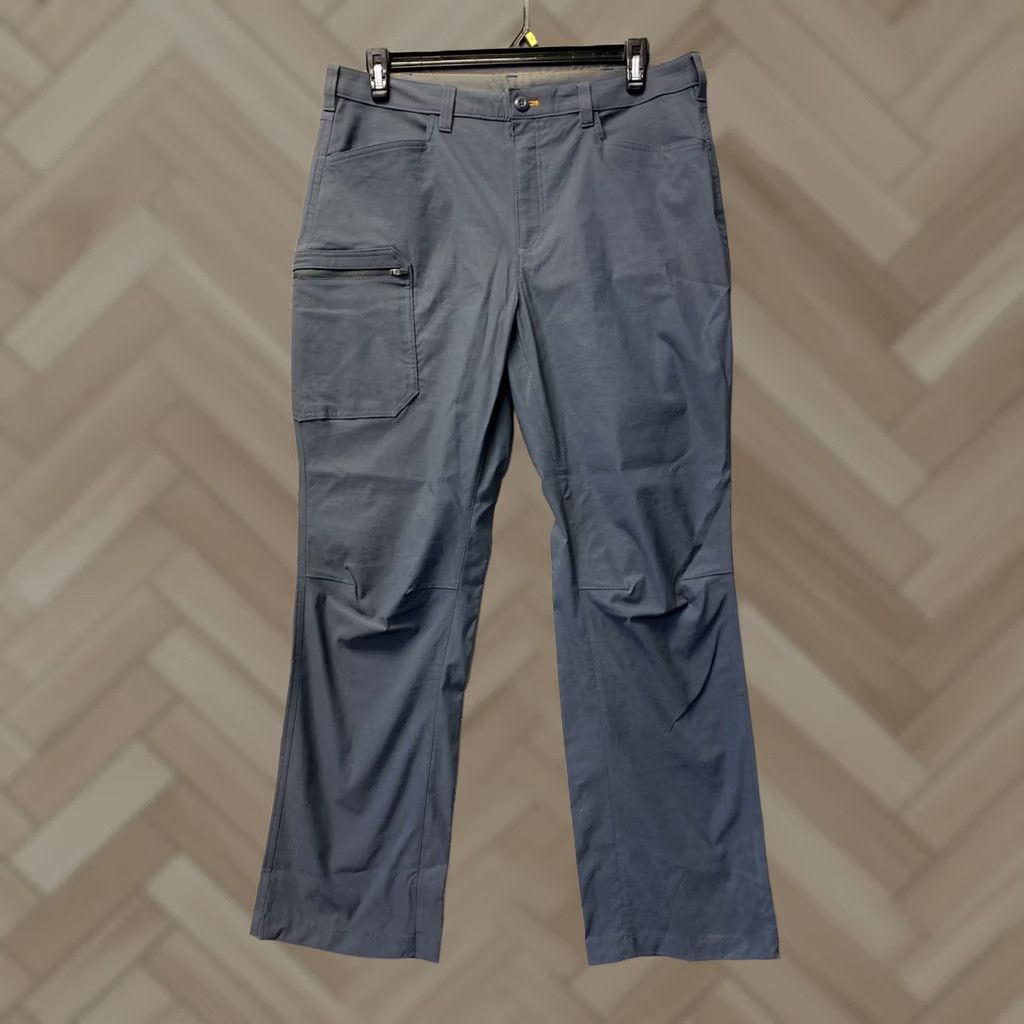 Eddie Bauer Eddie Bauer Pants Mens 36x32 Gray Cargo Straight Regular Zip Pockets Travex Outdoors Casual Sports/Travel Size US 36 / EU 52 - 1 Thumbnail