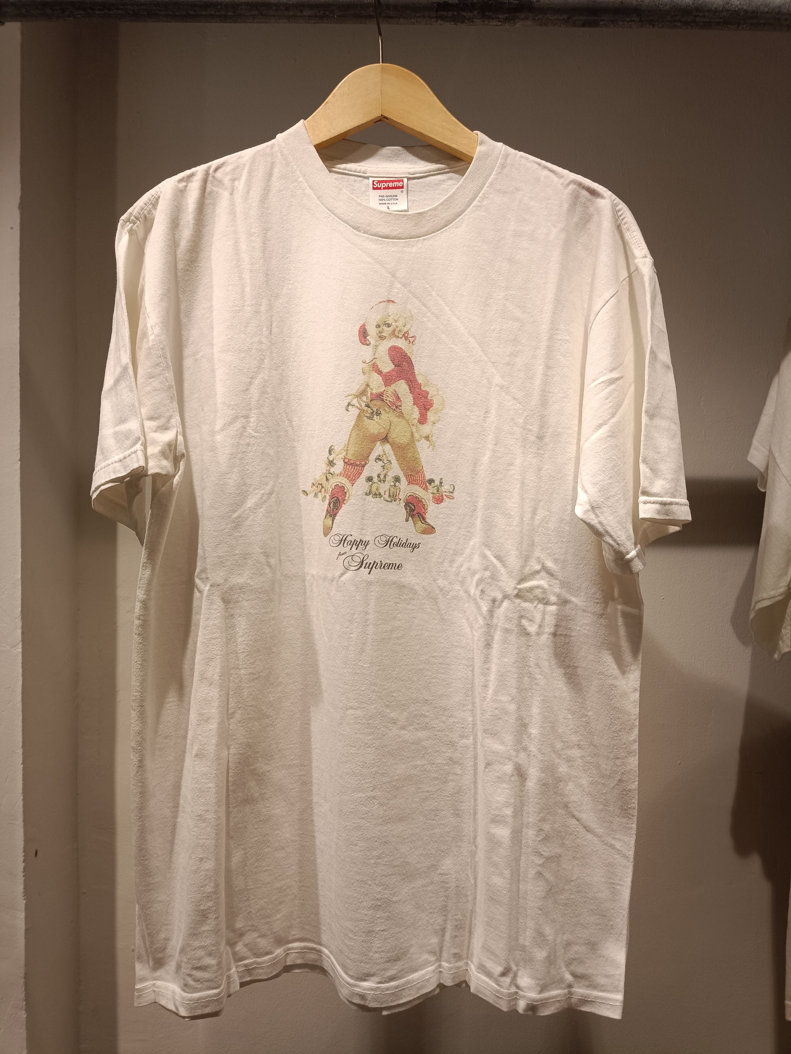 Supreme × Vintage 2001 Supreme Happy Holidays “Friends And Family” Tee Size US L / EU 52-54 / 3 - 1 Thumbnail