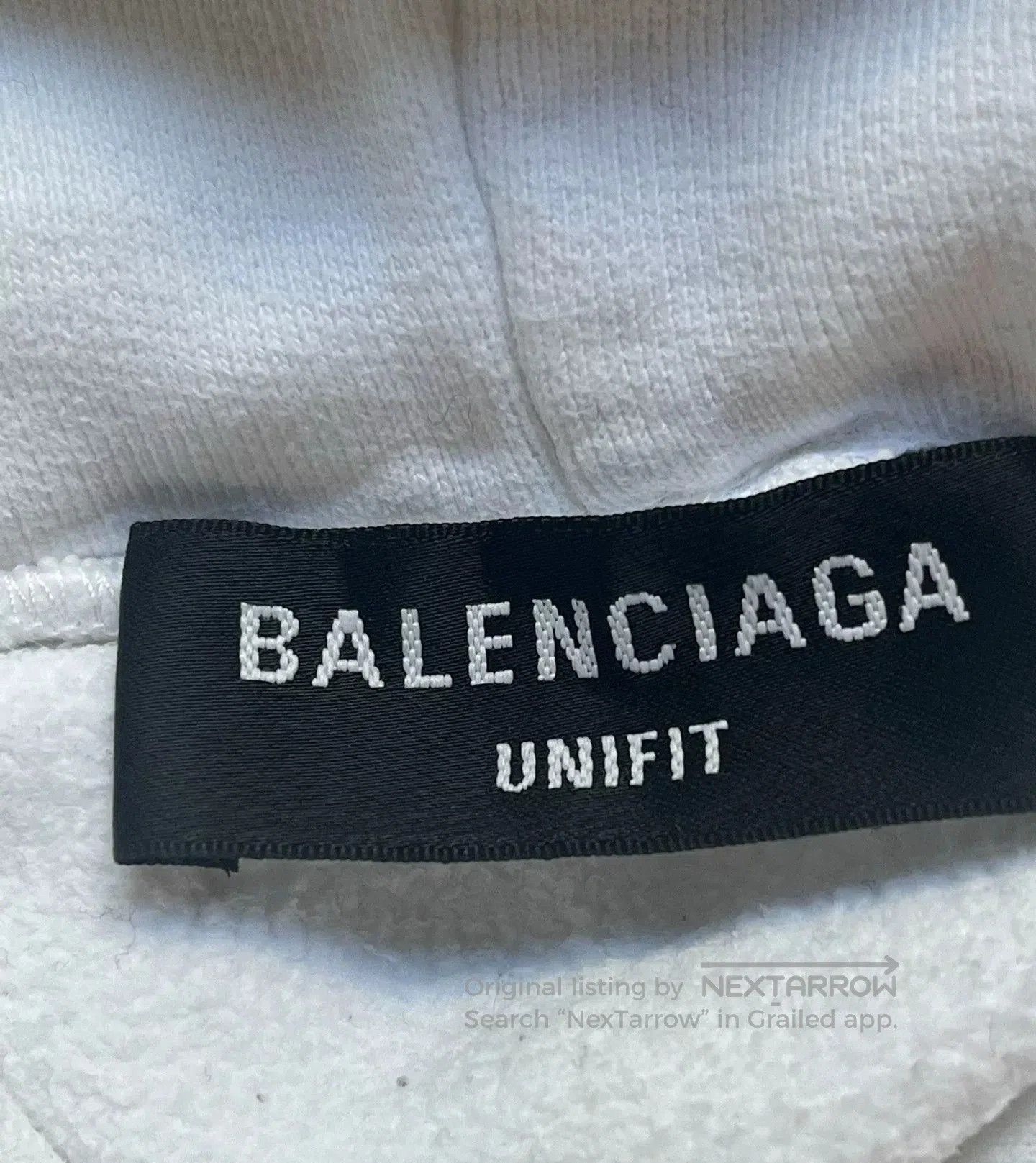 Balenciaga Balenciaga S22 White Distressed Logo Sweatshirt. Size US S / EU 44-46 / 1 - 3 Thumbnail