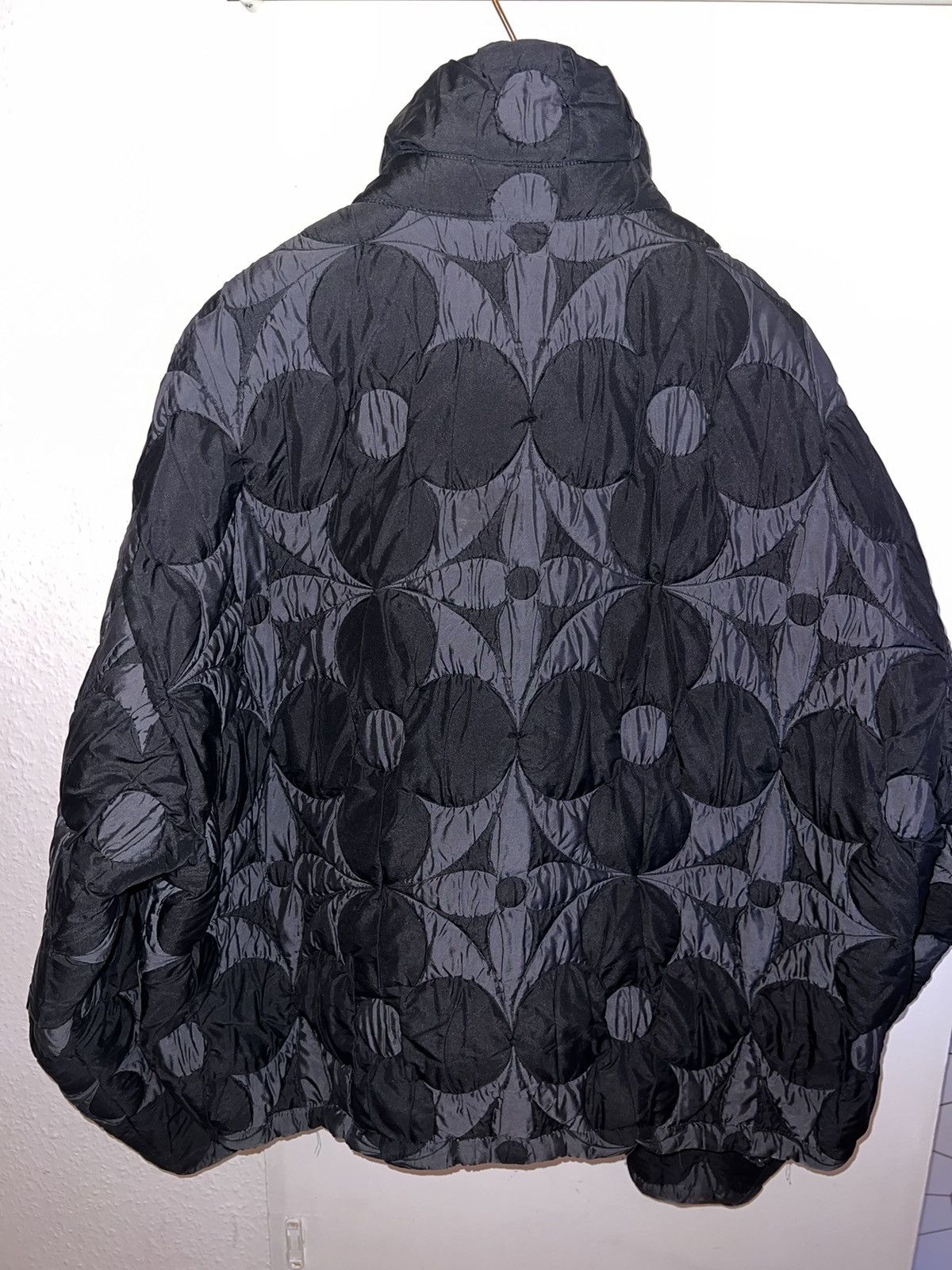 Louis Vuitton Louis vuitton X virgil Abloh Black/Grey Puffer Jacket Size US M / EU 48-50 / 2 - 2 Thumbnail