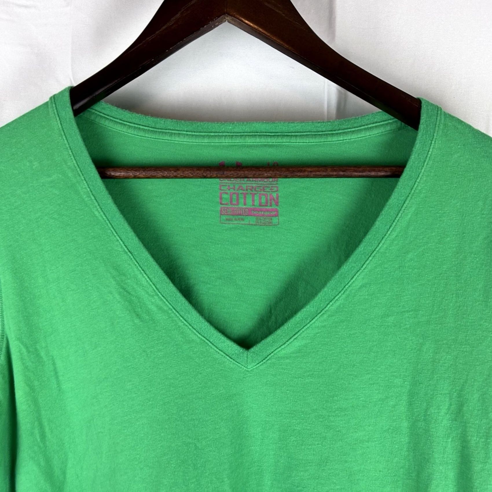 Under Armour Under Armour Shirt Womens Top Large Green Semi Fitted Heat Gear Charged Cotton Shirt Size L / US 10 / IT 46 - 2 Thumbnail
