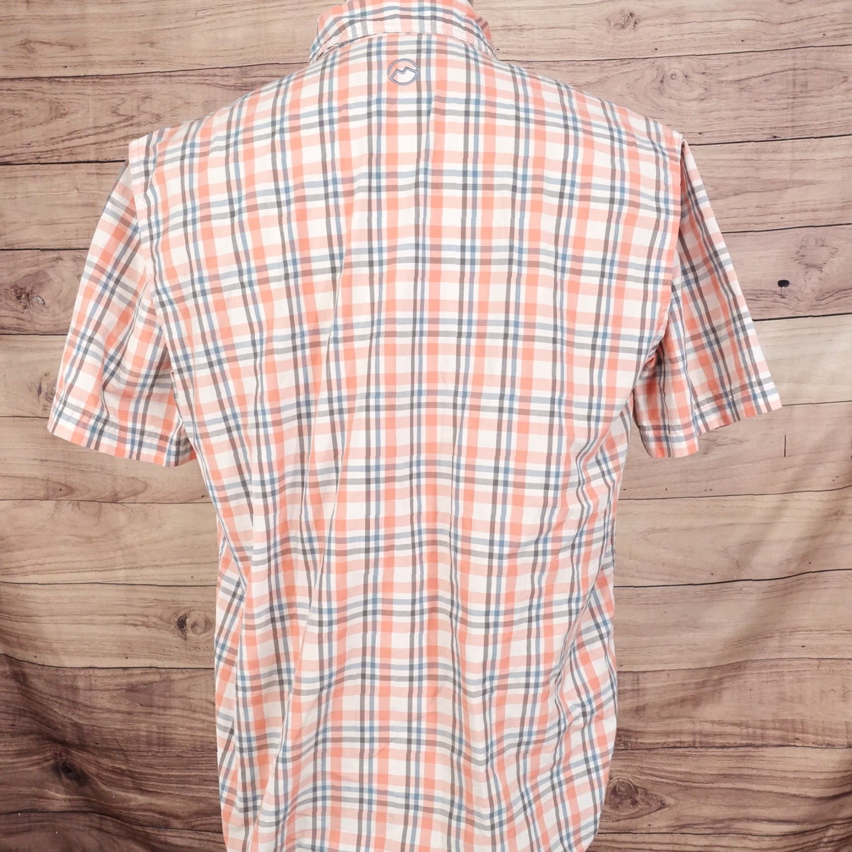 Vintage MAGELLAN OUTDOORS Shirt Men M Orange FISHING BUTTON UP SHIRT LOOSE FIT MAG SHIELD VENTED ***READ* Size US M / EU 48-50 / 2 - 7 Thumbnail