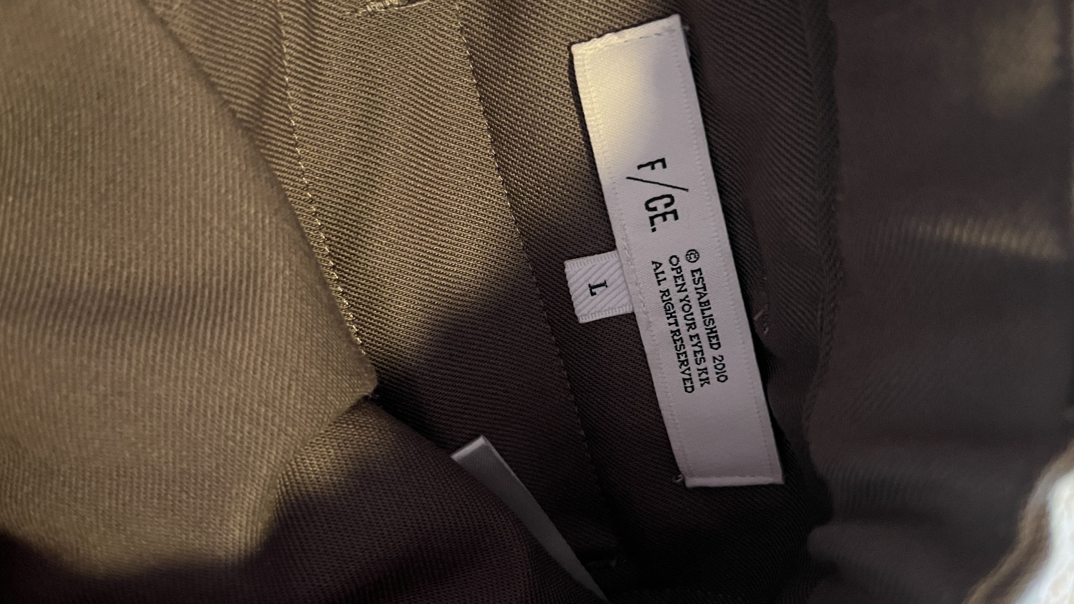 F/CE F/CE Beige Traveler Pants Cargo Trousers Size Large 32 33 34 Size US 33 - 7 Thumbnail