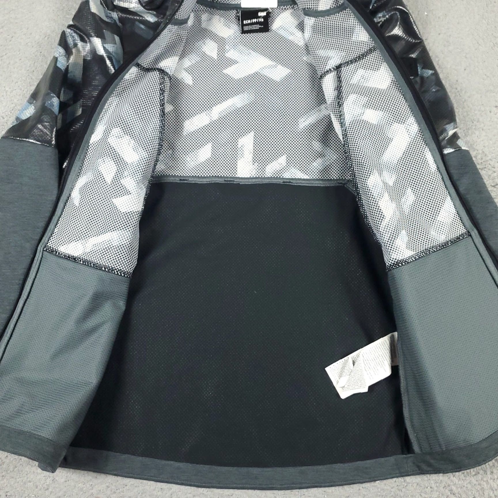 Under Armour Under Armour Jacket Mens XS Black Camouflage Full Zip Windbreaker Coat Size US XS / EU 42 / 0 - 6 Thumbnail