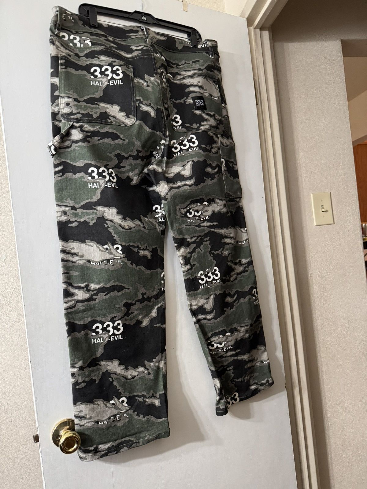 Half Evil Half-Evil camo pants Size US 38 / EU 54 - 3 Thumbnail