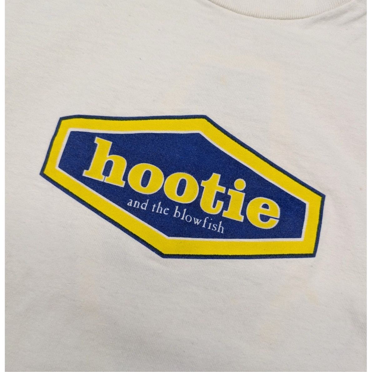 Vintage Vintage Hootie and the Blowfish Musical Chairs tour t-shirt Size US XL / EU 56 / 4 - 2 Thumbnail