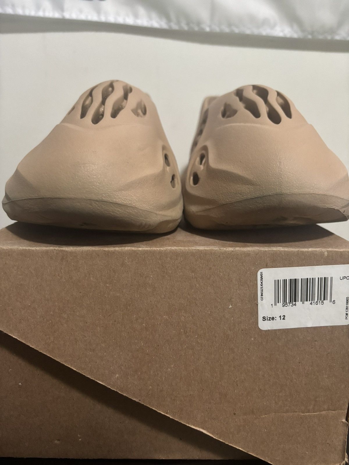 Adidas × Kanye West Adidas Yeezy Foam RNR Ochre Size 12 USED Size US 12 / EU 45 - 3 Thumbnail