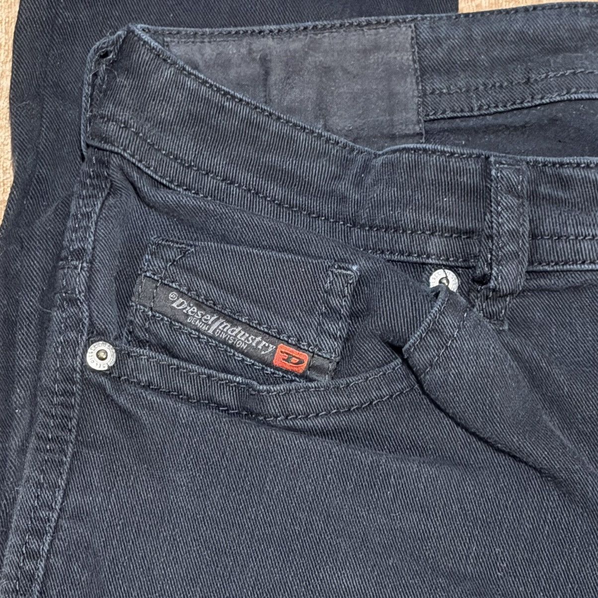 Diesel Diesel Thommer slim skinny jeans in black wash (0688H). Size US 31 - 4 Thumbnail
