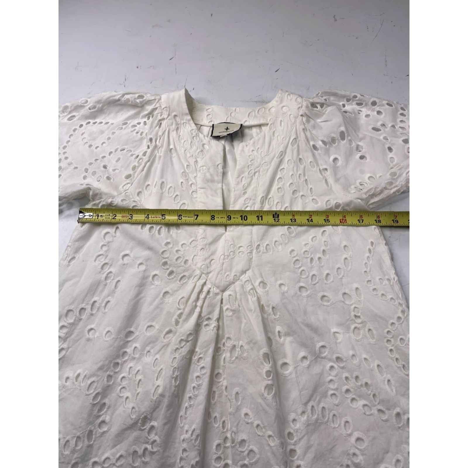 Vintage Tuckernuck White Eyelet Lace Blouse Flutter Sleeve Top Lined 100% Cotton Small Women Shirt Size S / US 4 / IT 40 - 5 Thumbnail