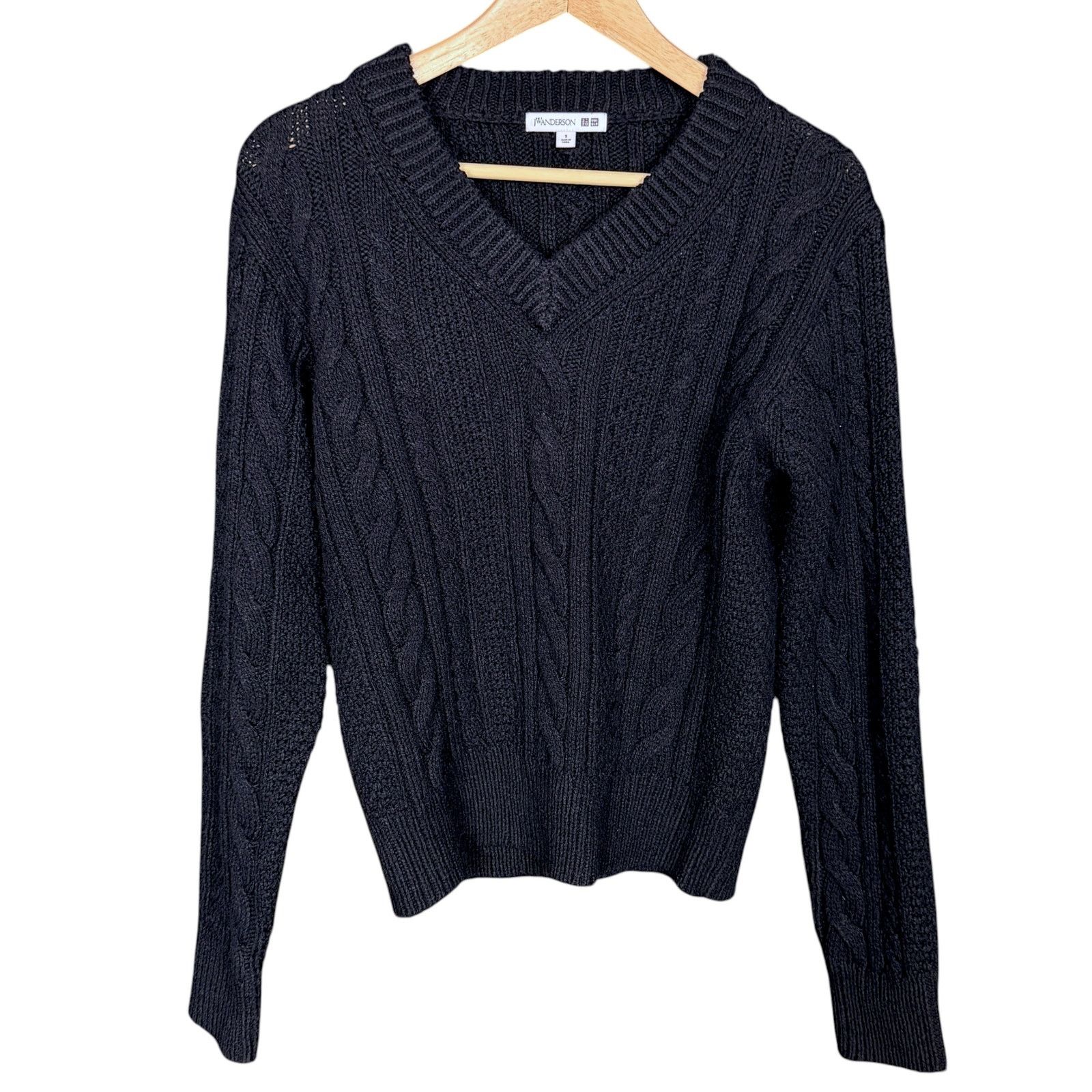 JW Anderson JW Anderson x Uniqlo V-Neck Cable Knit Sweater Fisherman Size S / US 4 / IT 40 - 7 Thumbnail
