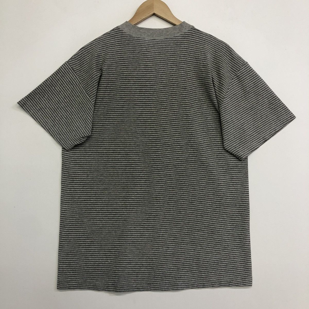 Vintage Vintage Local Motion Surfing Small Logo Stripe Tshirt Size US L / EU 52-54 / 3 - 10 Thumbnail