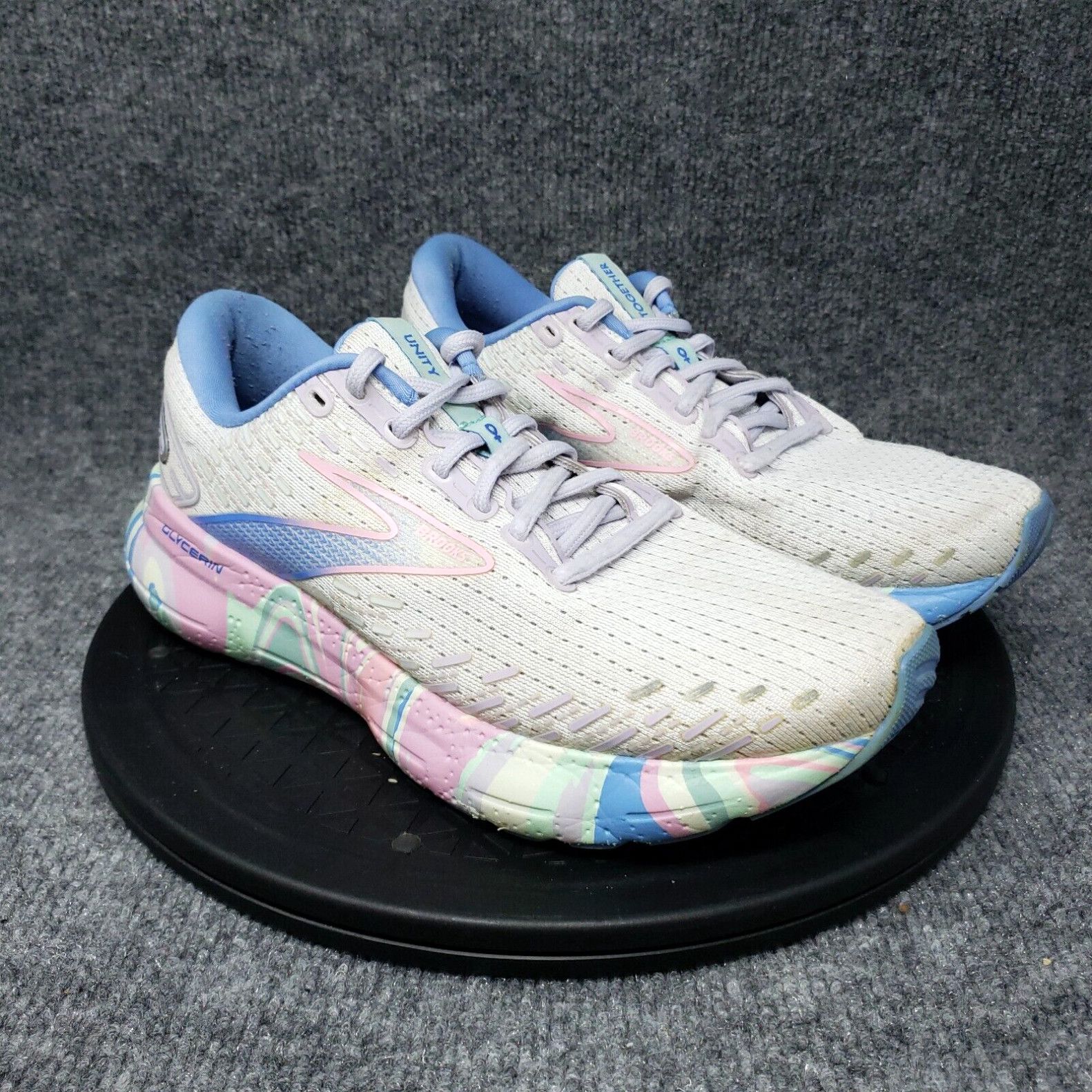 image of Brooks Glycerin 20 Gray Blue Athletic Shoes Women 8 1203691B178 Running Sneakers in White