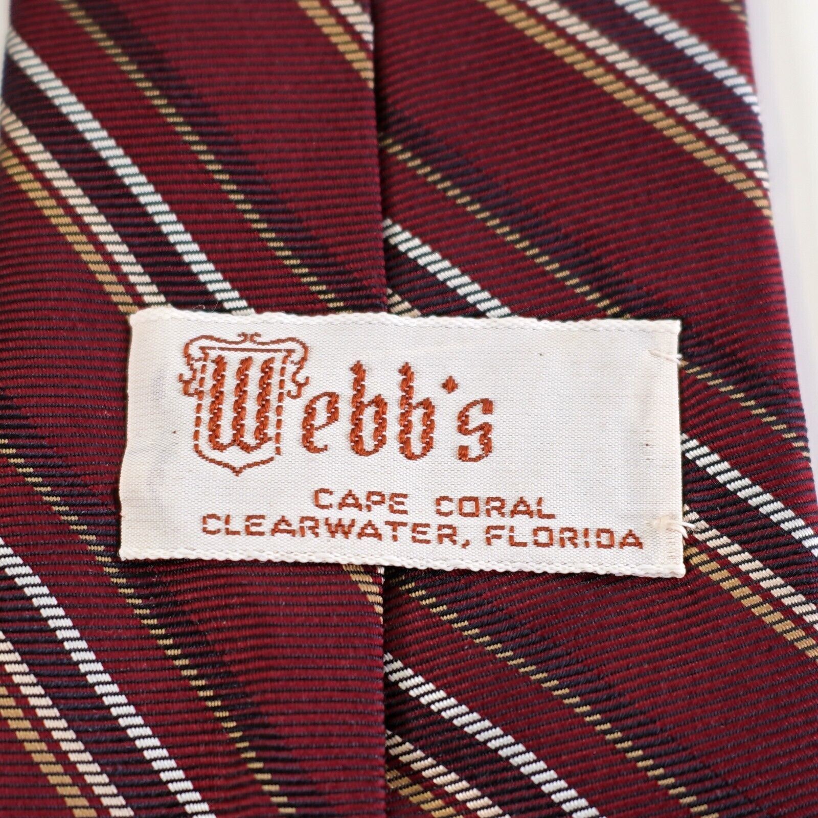 Countess Mara Countess Mara Moroon Red Woven Striped Short Silk Tie Size ONE SIZE - 3 Thumbnail