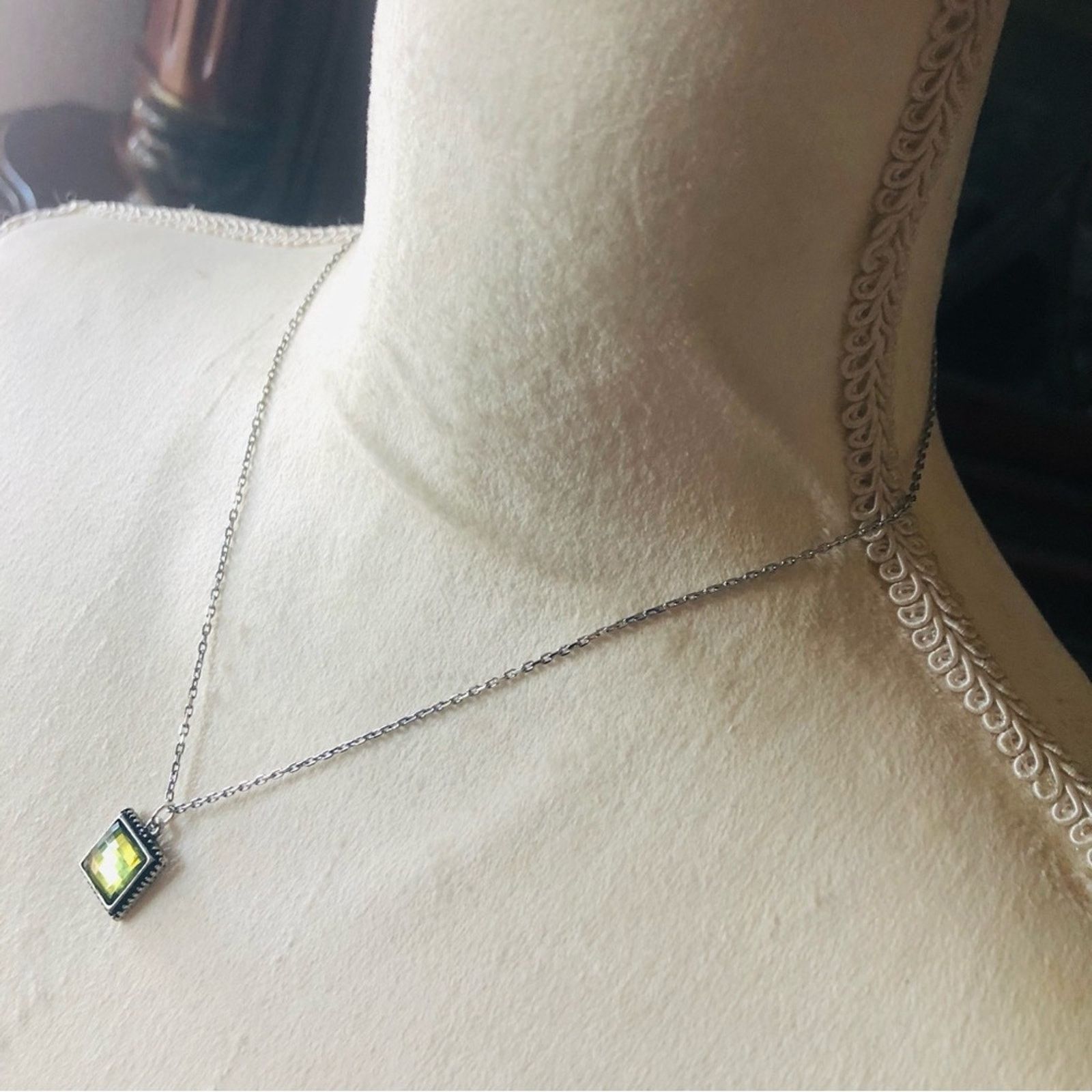 Handmade Handcrafted faceted dome peridot pendant on chain necklace Size ONE SIZE - 6 Thumbnail