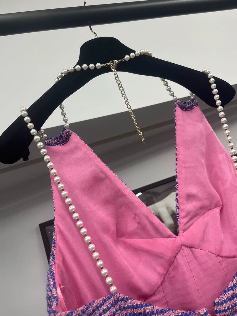 Chanel Chanel 23P purple tweed pearl suspender dress Size S / US 4 / IT 40 - 4 Thumbnail
