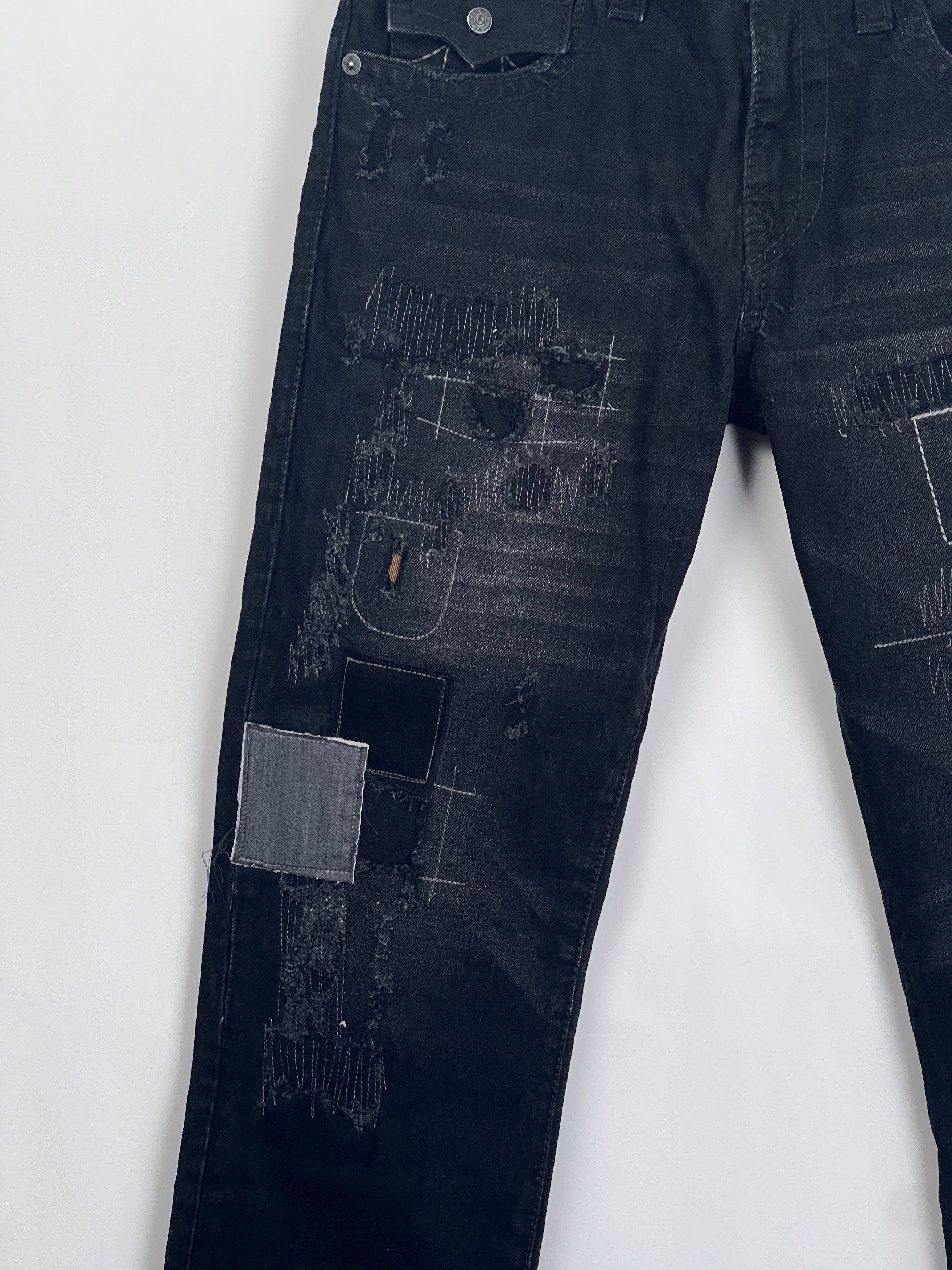 True Religion Sample*True Religion Jean Distressed Destroyed Embroidered Size US 34 / EU 50 - 3 Thumbnail