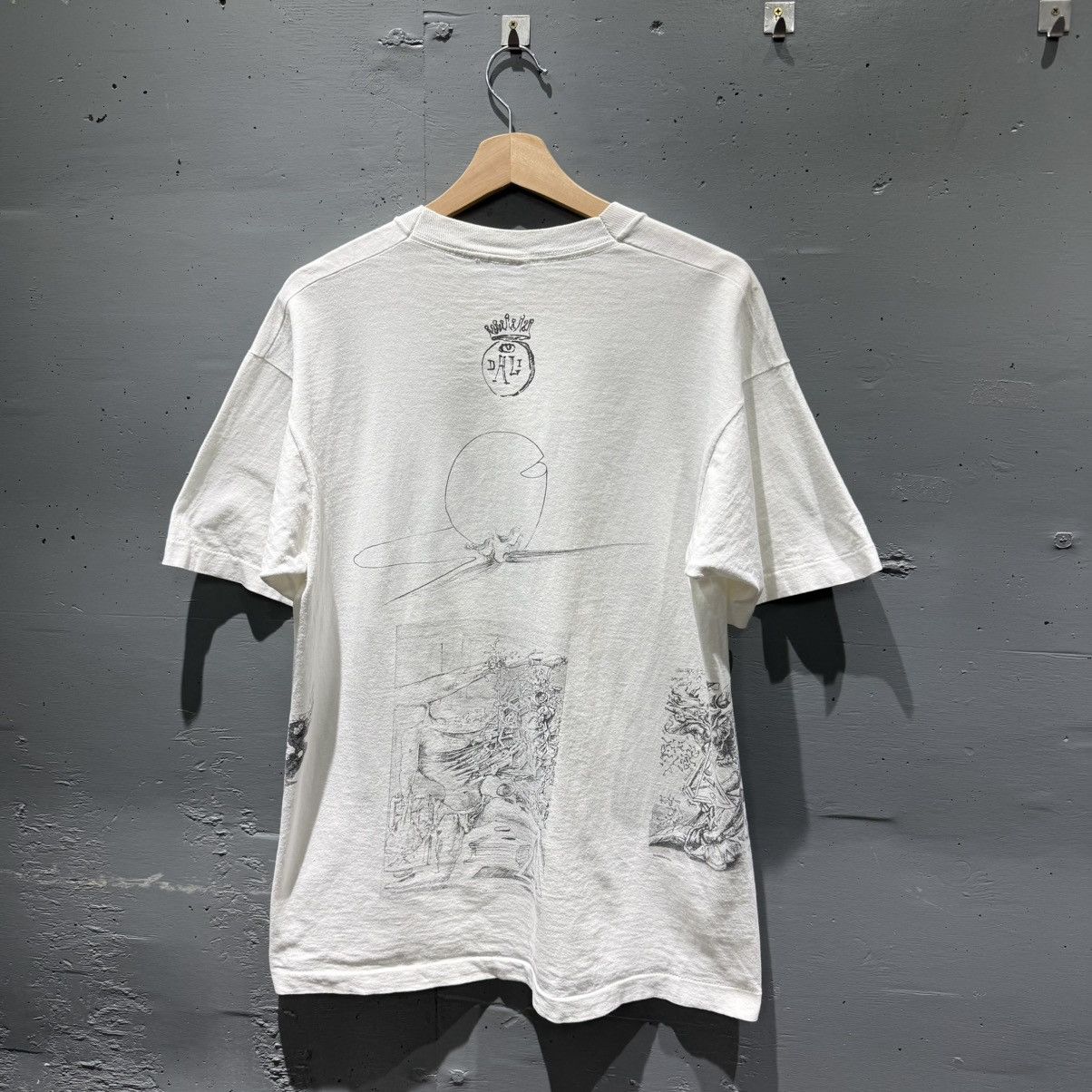 Vintage Vintage Salvador Dali Aop Art Tshirt Size US L / EU 52-54 / 3 - 2 Thumbnail