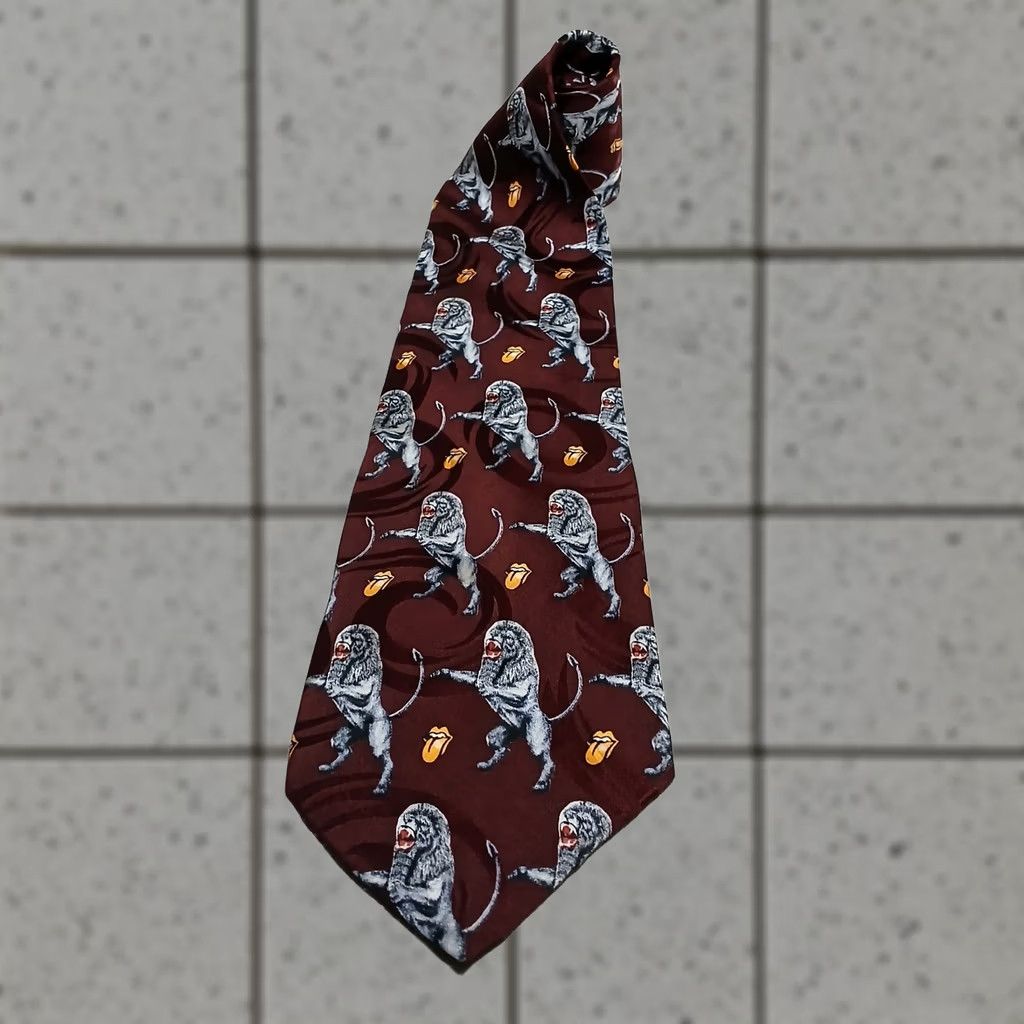Vintage RM Style Men’s Necktie Burgundy Lion Mouth Tongue Out Pattern Silk 57-60 Adjustable Classic Length Red Designer Tie Men Size ONE SIZE - 1 Thumbnail