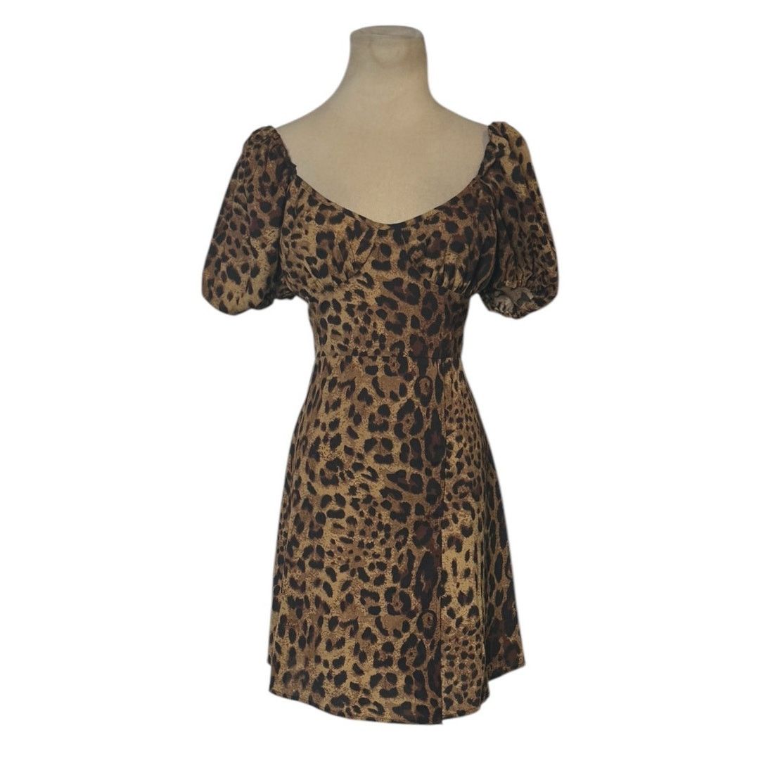 PrettyLittleThing PrettyLittleThing leopard print mini dress size 8 Size M / US 6-8 / IT 42-44 - 1 Thumbnail