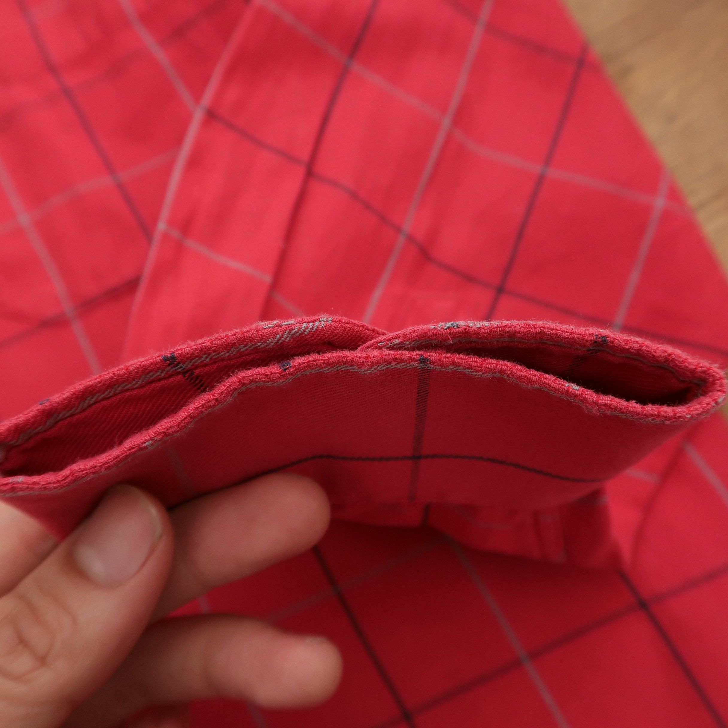 Burberry Vintage 90s Burberry Nova Check Old Red Shirt Size US L / EU 52-54 / 3 - 16 Thumbnail