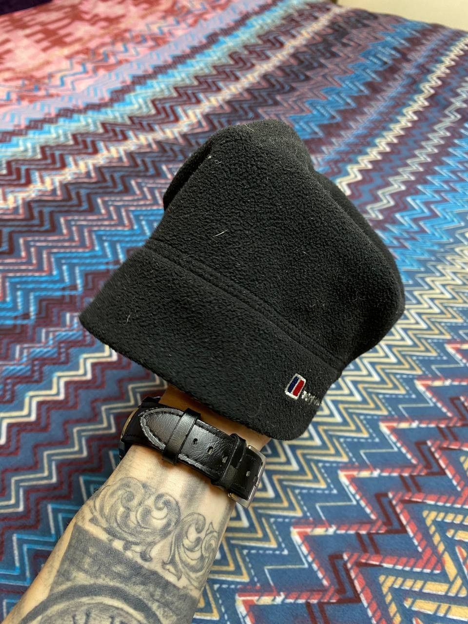 Berghaus Hats Vintage black Berghaus big logo Y2K streetwear Size ONE SIZE - 4 Thumbnail