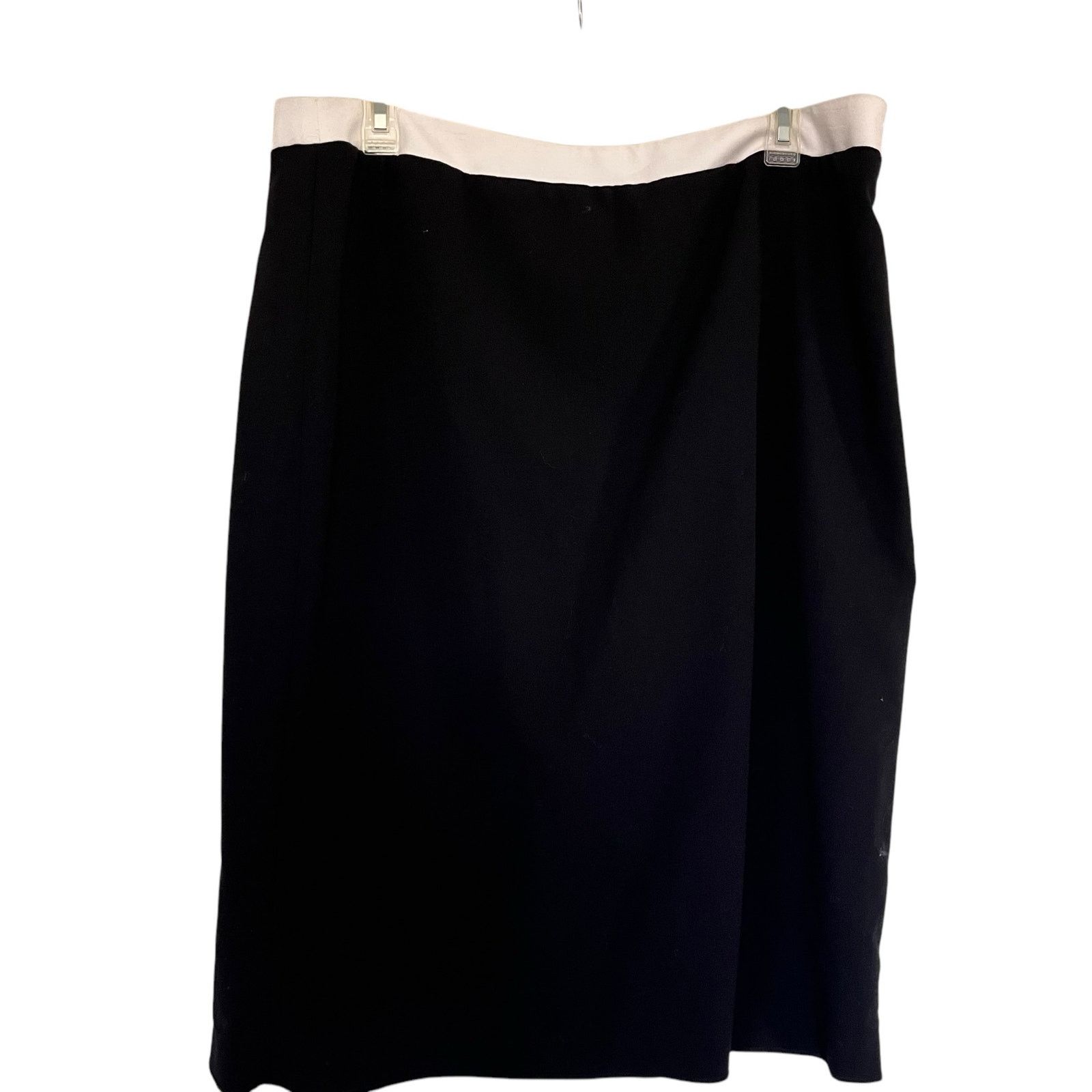 Calvin Klein Calvin Klein Black White Knee Length Pencil Skirt Size 38" / US 16 / IT 52 - 1 Thumbnail