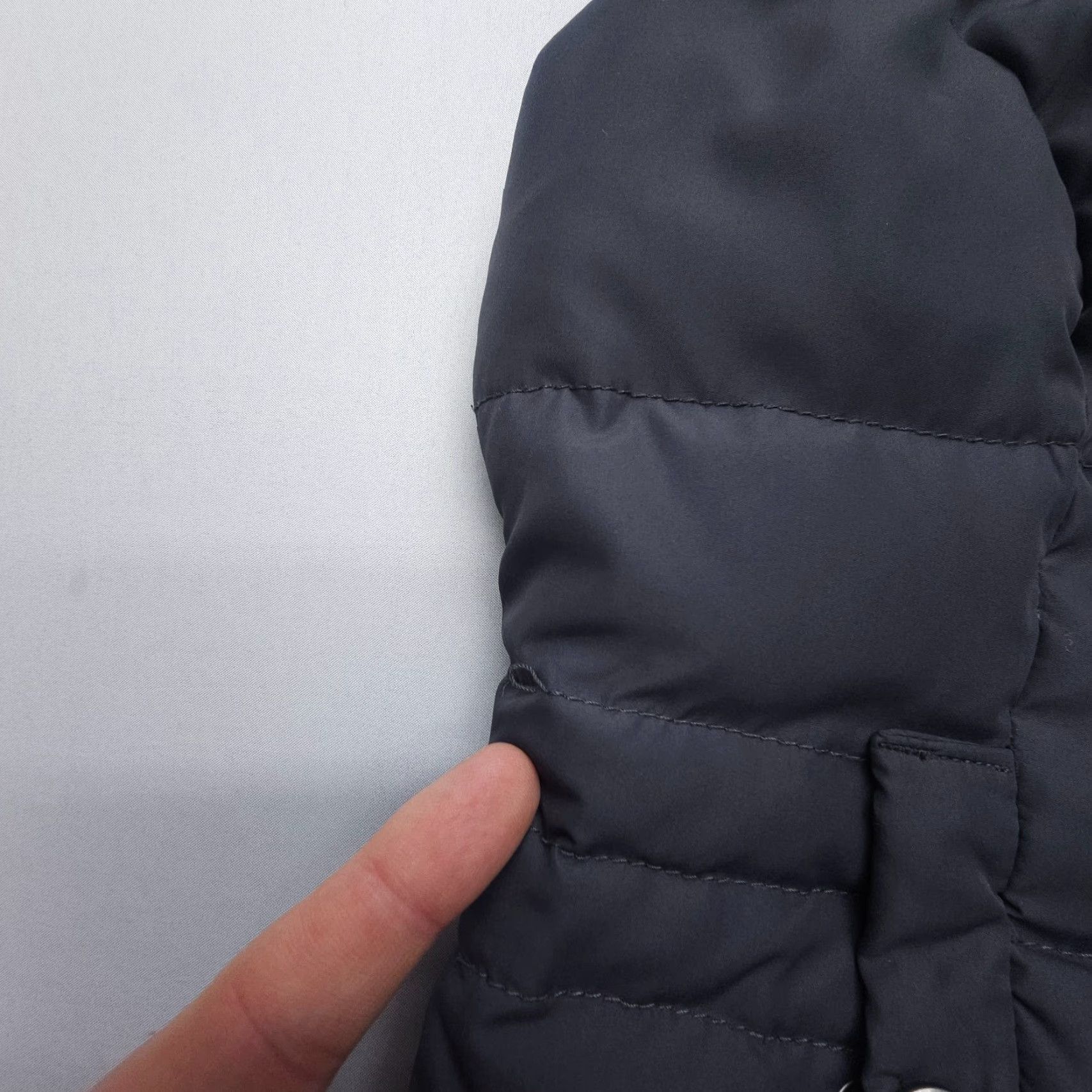 Abercrombie & Fitch Abercrombie & Fitch Goose Down Hooded Puffer Vest Womens XS Gray Vintage No? Size XS / US 0-2 / IT 36-38 - 7 Thumbnail