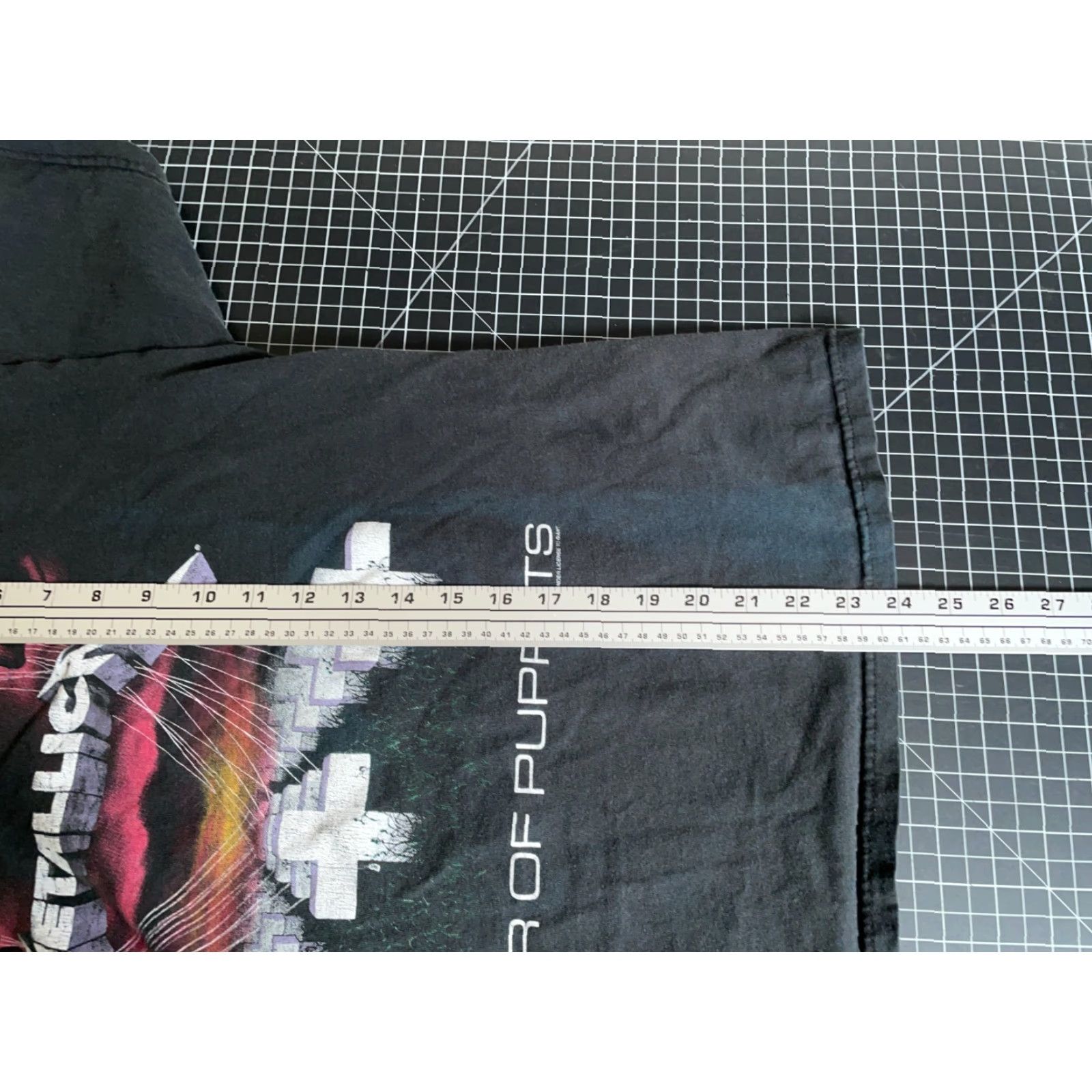 Vintage VINTAGE Metallica Master of Puppets T-Shirt Adult Medium Black 1994 Giant Print Mens Shirt 90s Music Rock Graphics Size US M / EU 48-50 / 2 - 6 Thumbnail