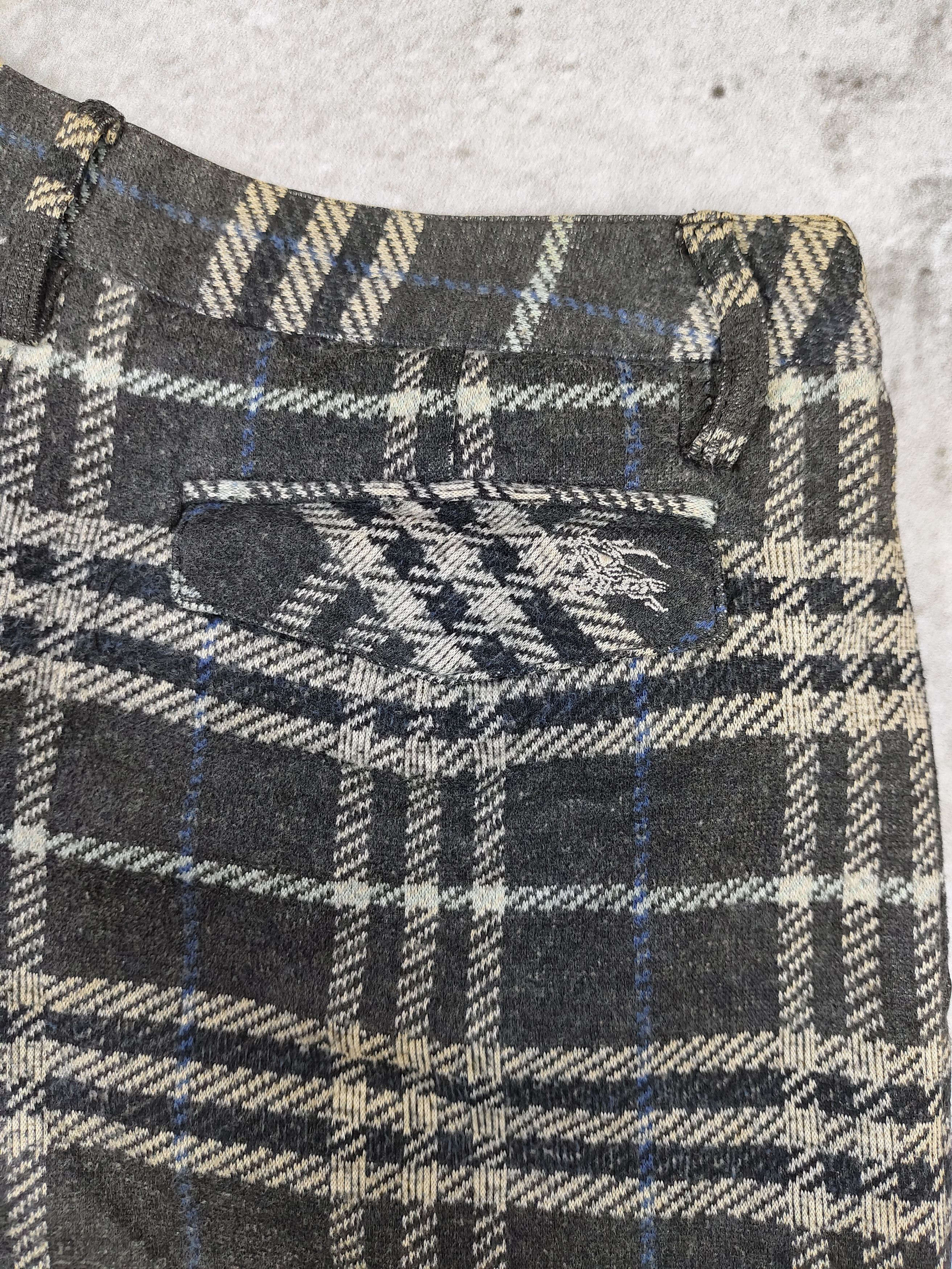 Burberry 2000s Burberry- Archive Y2K Plaid Tailored Mini Shorts Size 28" / US 6 / IT 42 - 7 Thumbnail