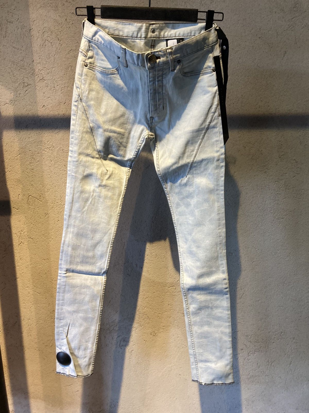 Fagassent Toshiki Aoki Seigeki Very Light Blue Denim Size US 26 / EU 42 - 1 Thumbnail